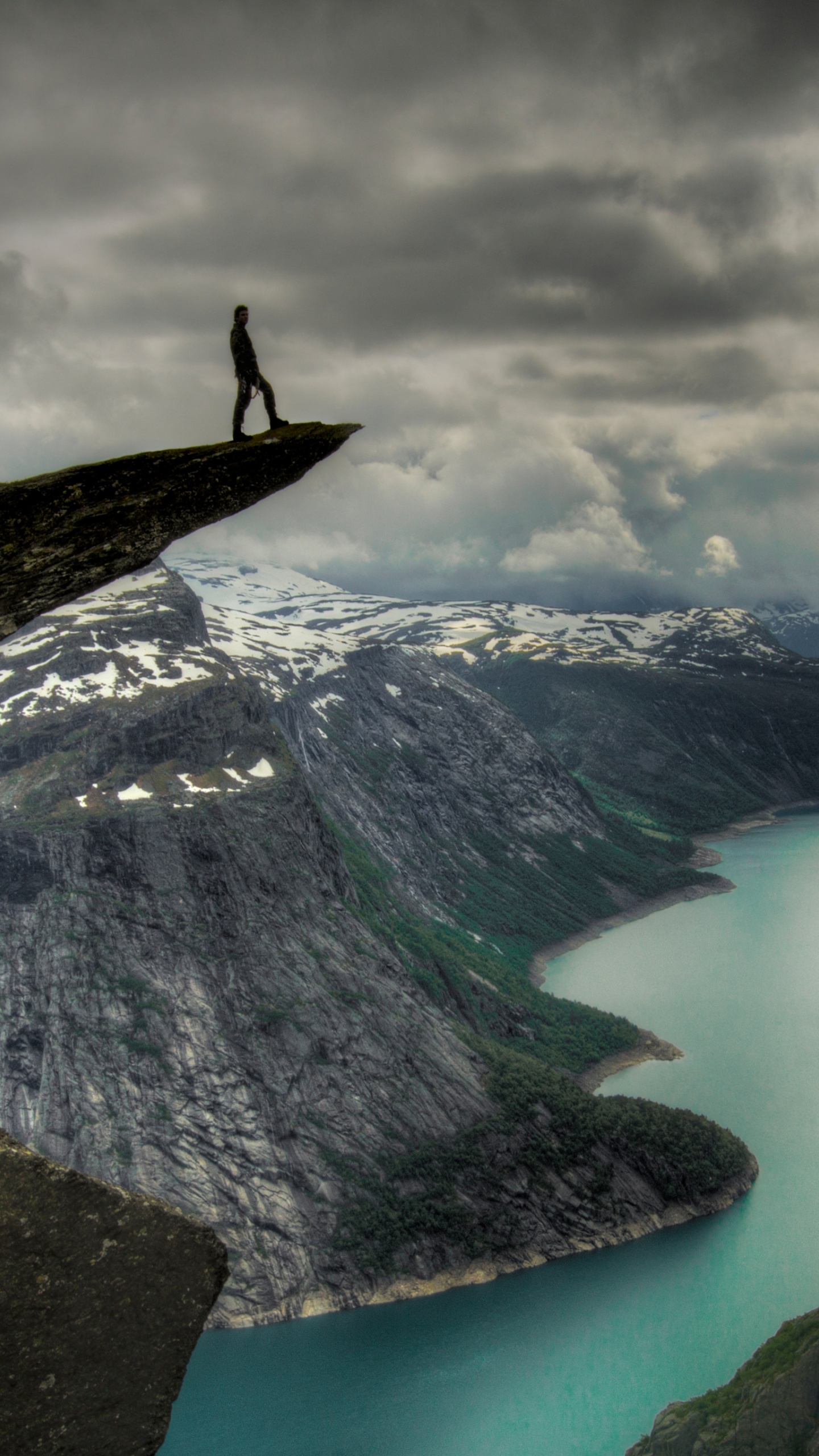 Trolltunga hello Internet