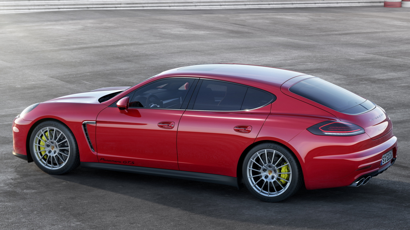 Porsche Panamera GTS 2015