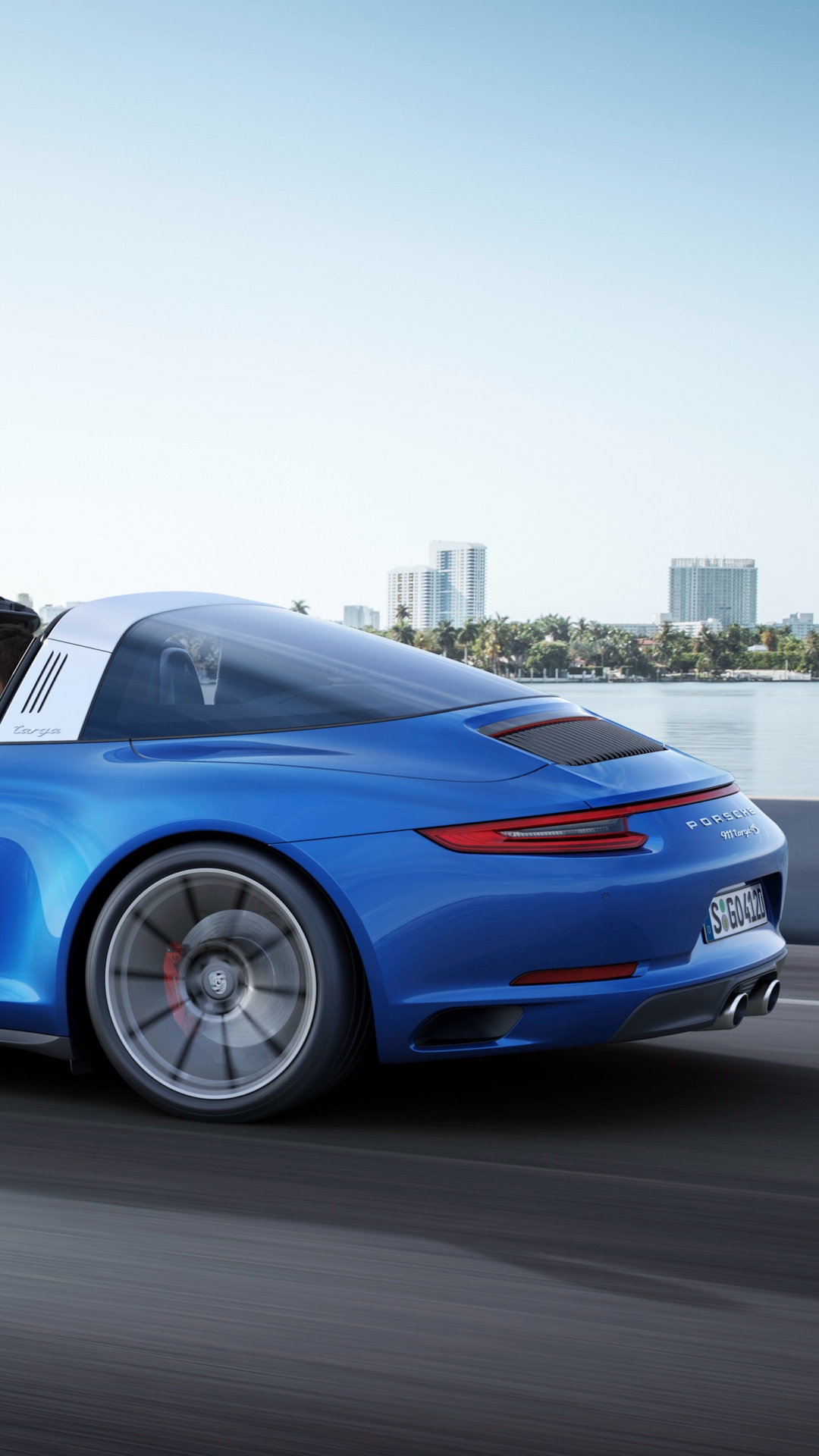 Porsche 911 Targa 4 GTS 2018 sportscar