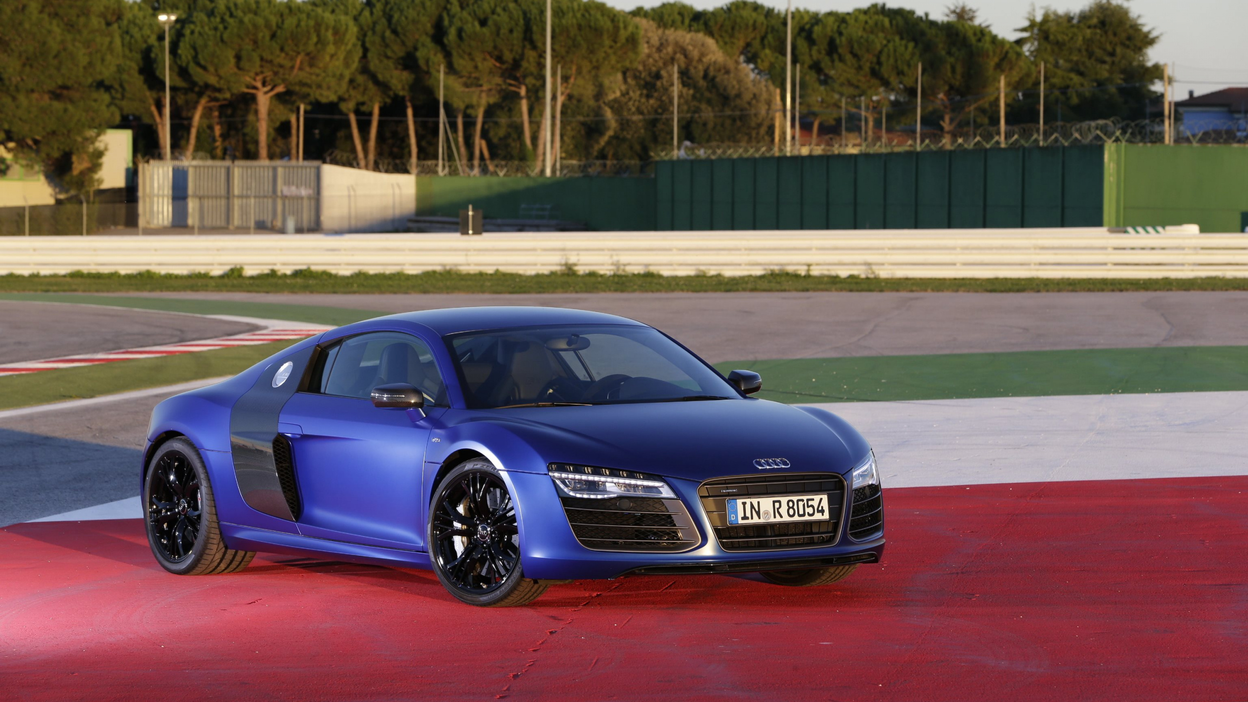 Audi r8 v10 Plus 2013