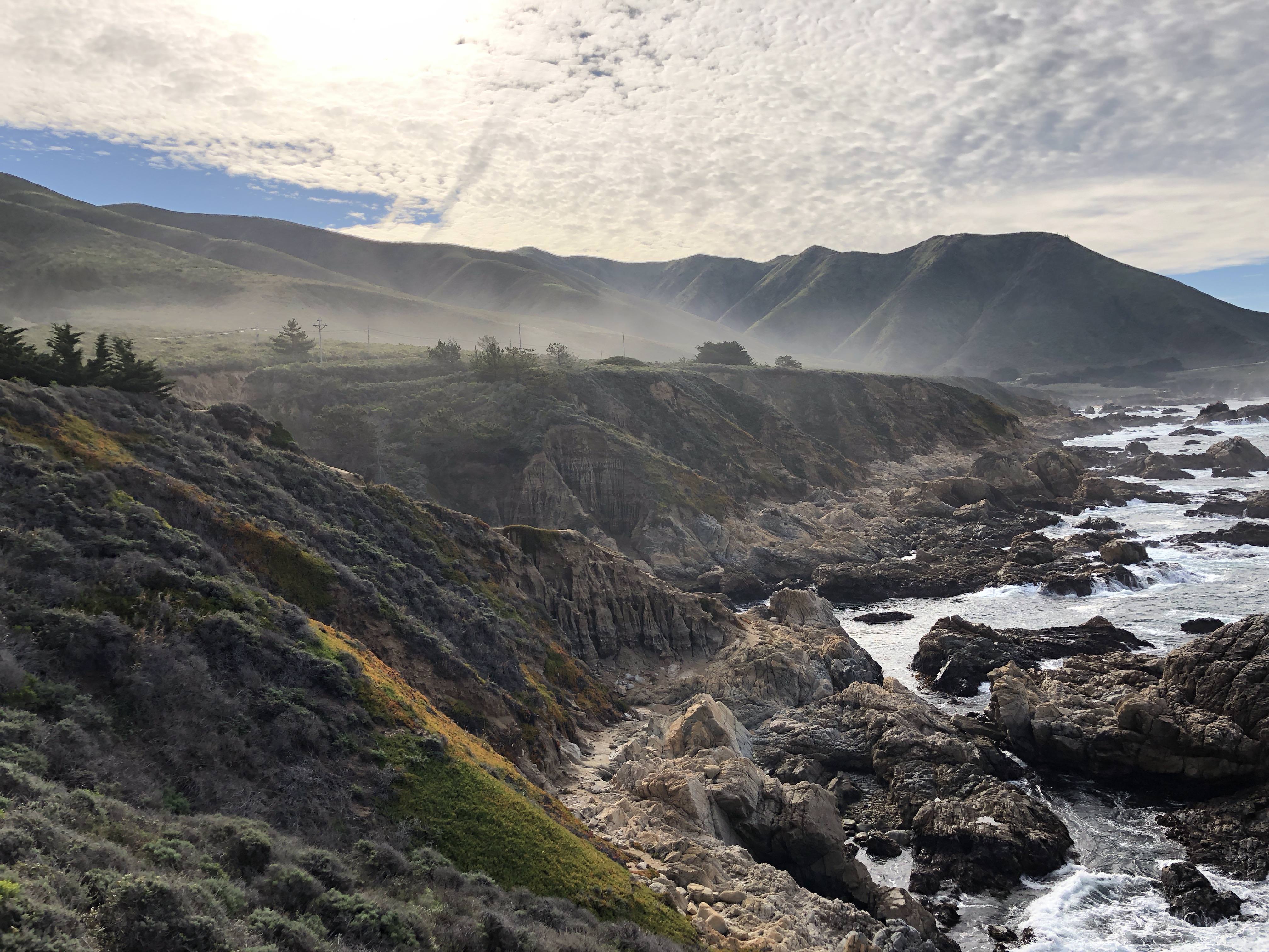 10 нагорий. Неоморфизм big sur. Обои Mac os big sur 4k. Нытик Нагорье. Big sur Wallpaper 4k.