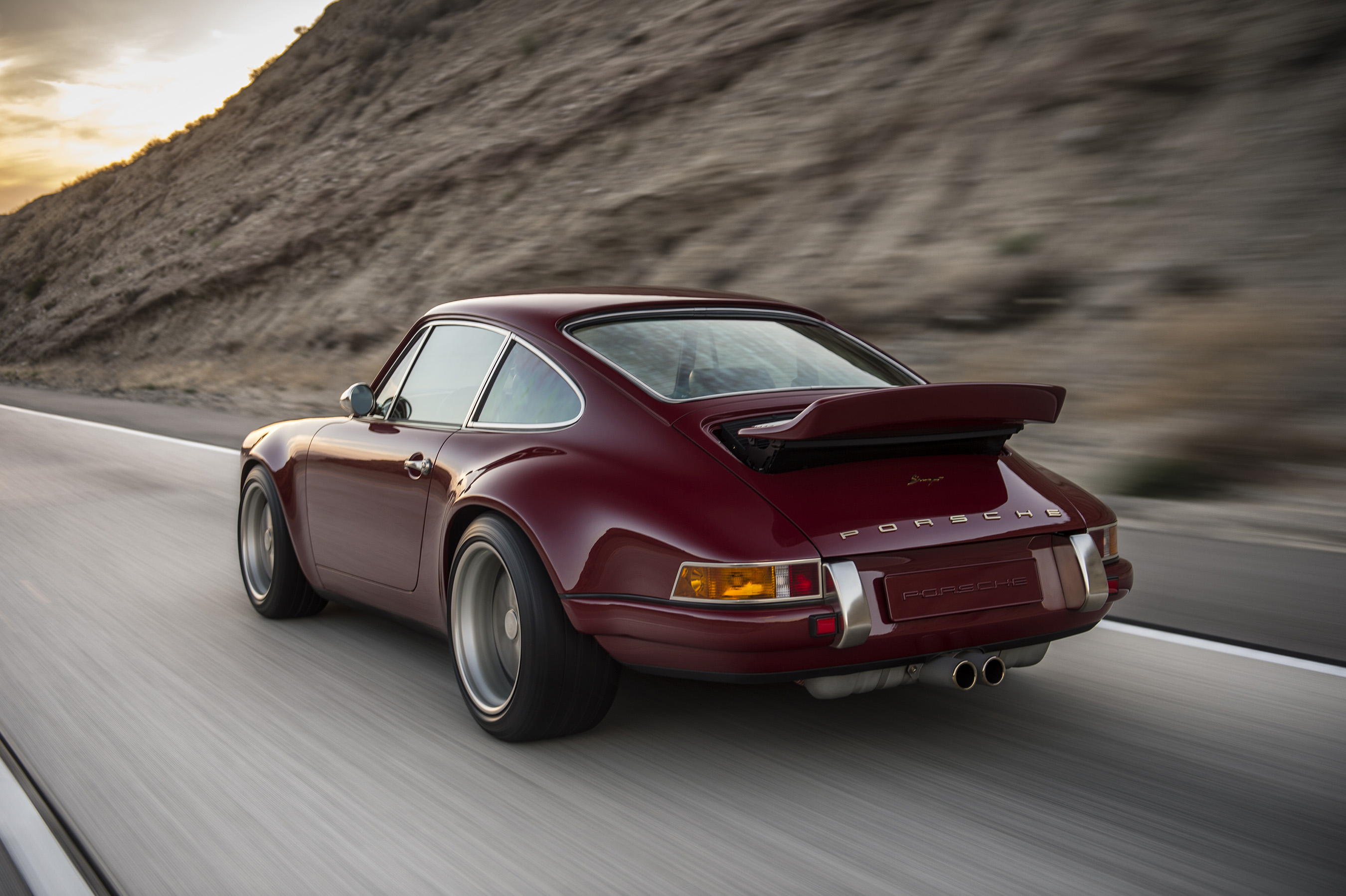 Porsche 911 930 Targa Singer