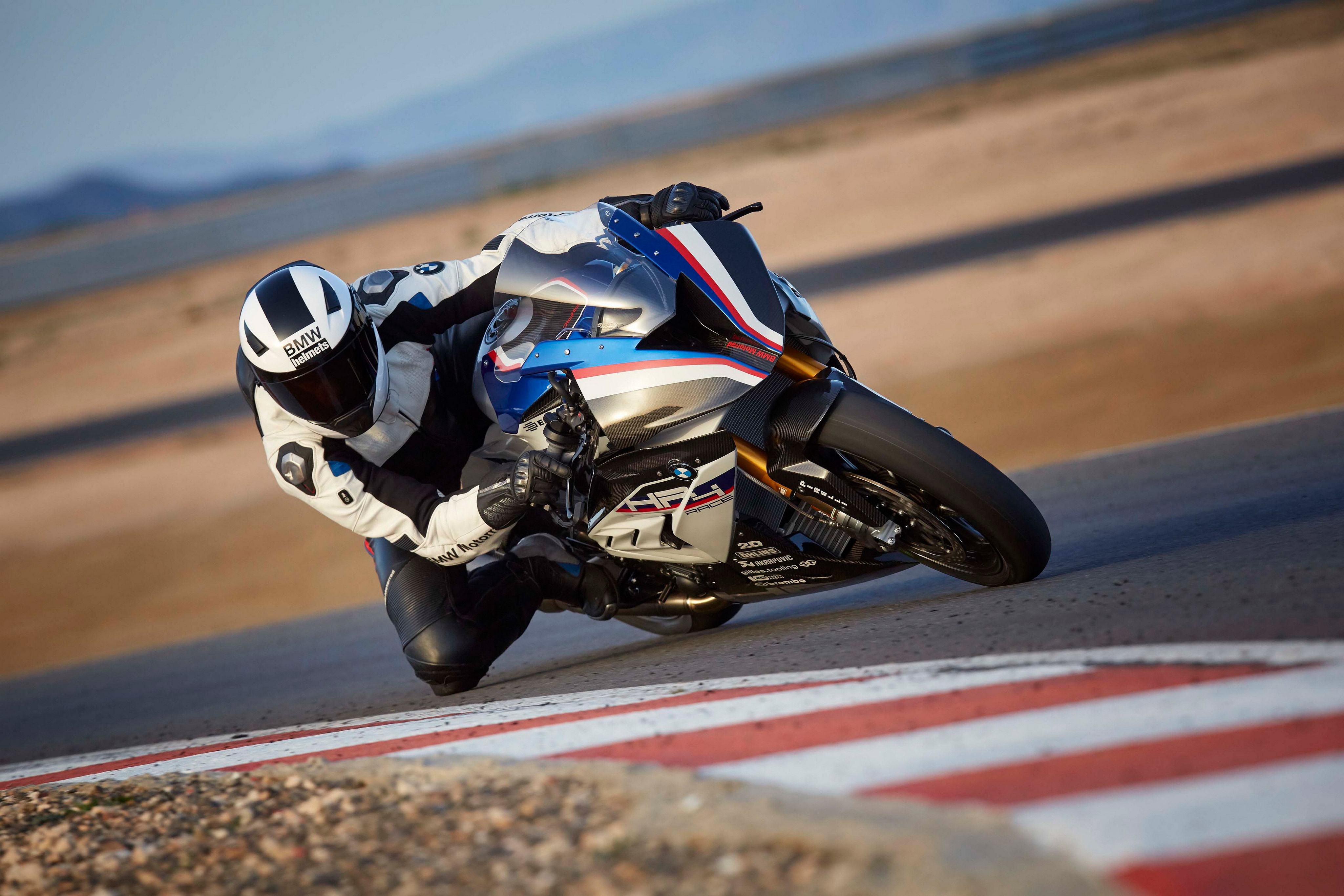 BMW Moto 4k