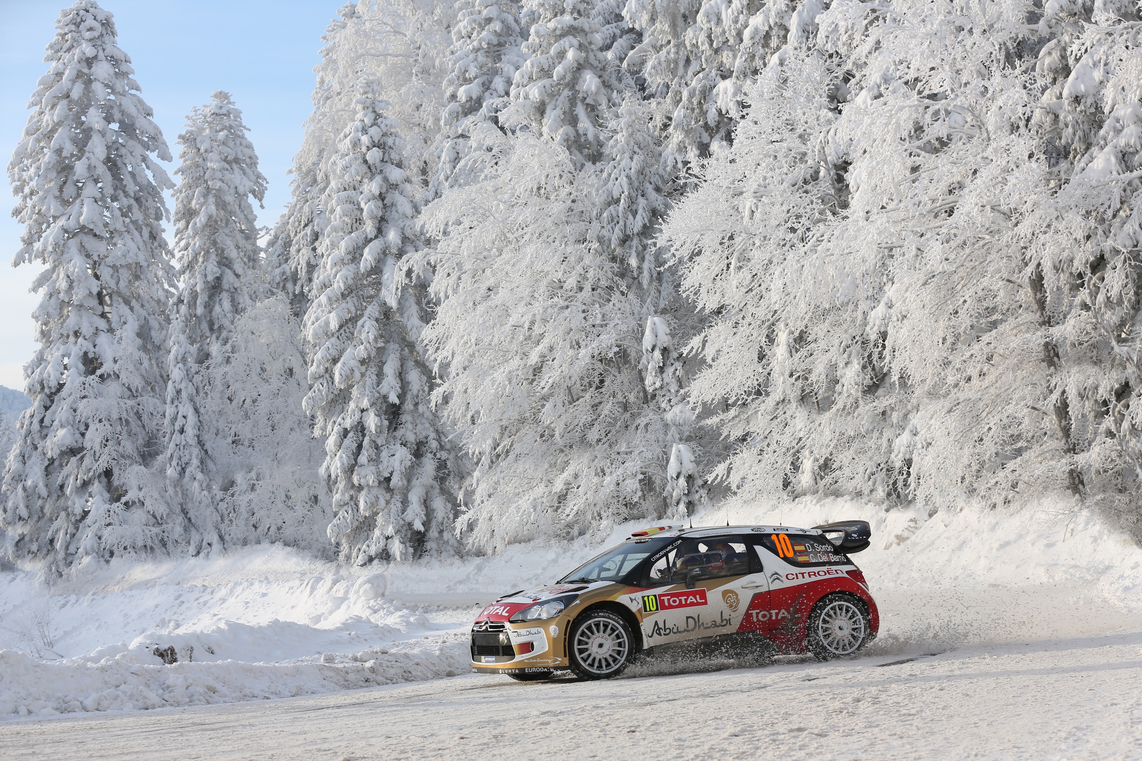 Rally Snow Peugeot