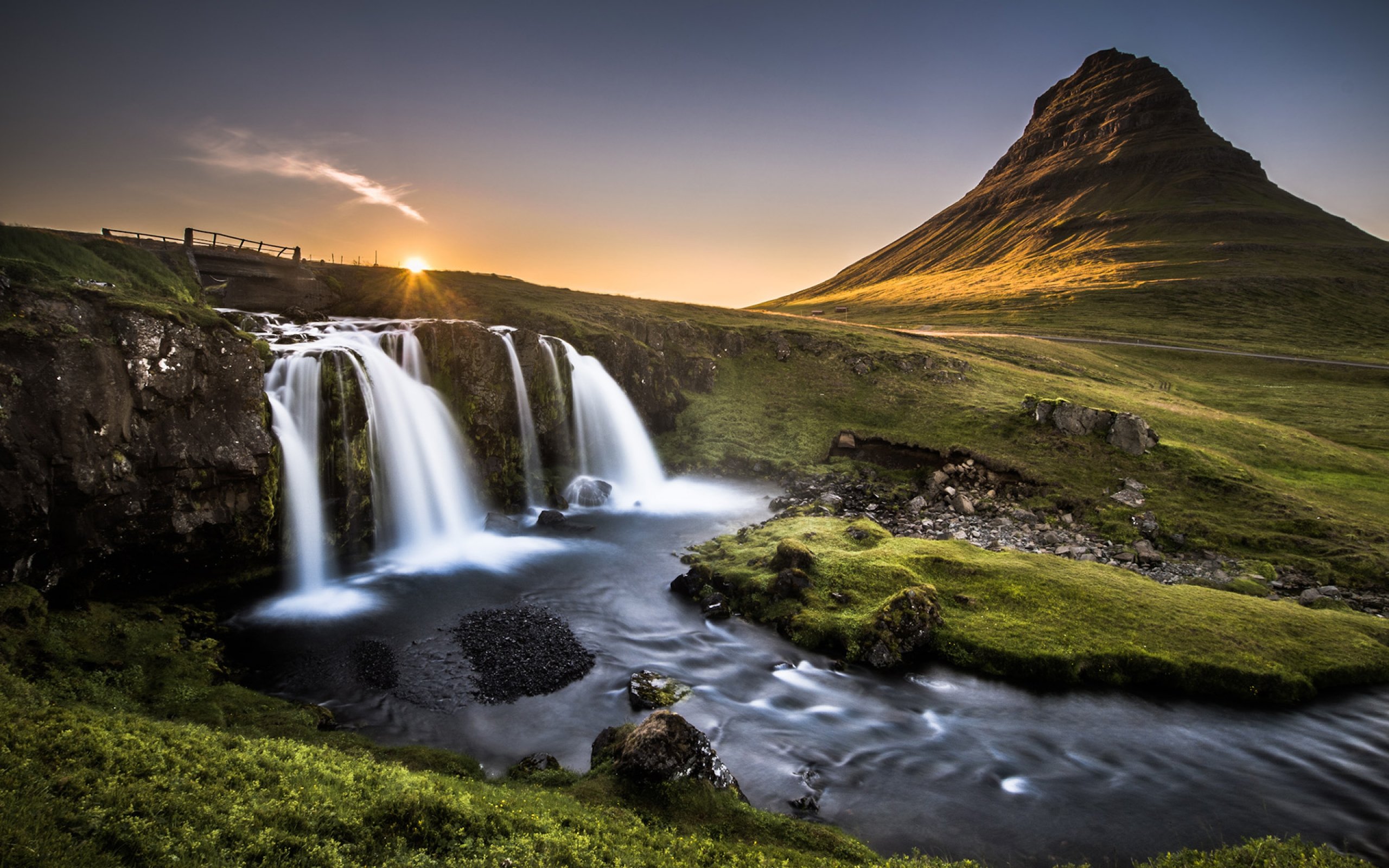 Mountain falls. Водопад Palouse, США.. Водопад в горах. Красивые водопады. Красивые пейзажи с водопадами.