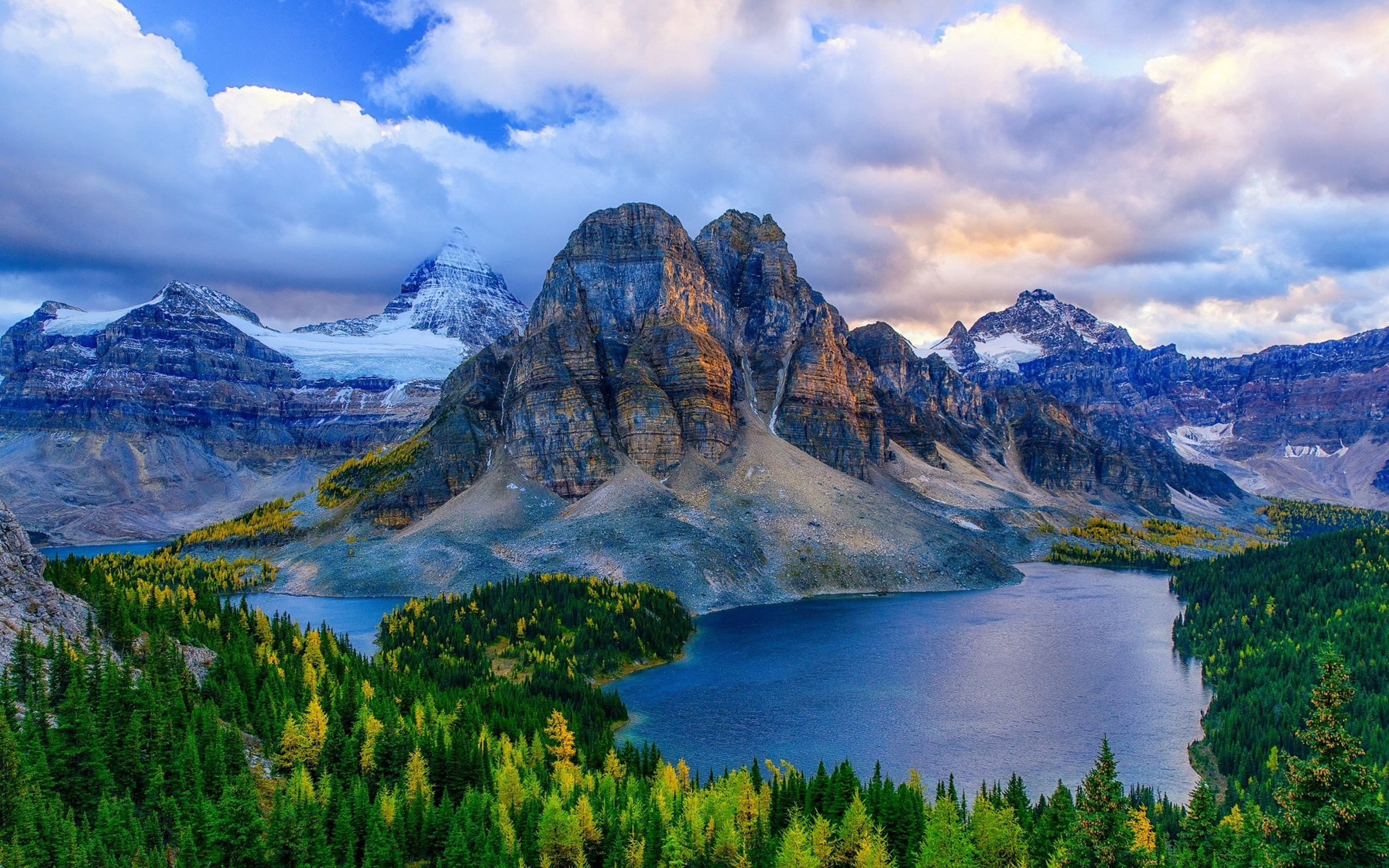 British canada. Скалистые горы Британская Колумбия. Британская Колумбия British Columbia Канада. Гора Ассинибойн Канадские скалистые горы. Ассинибойн, Британская Колумбия, Канада.