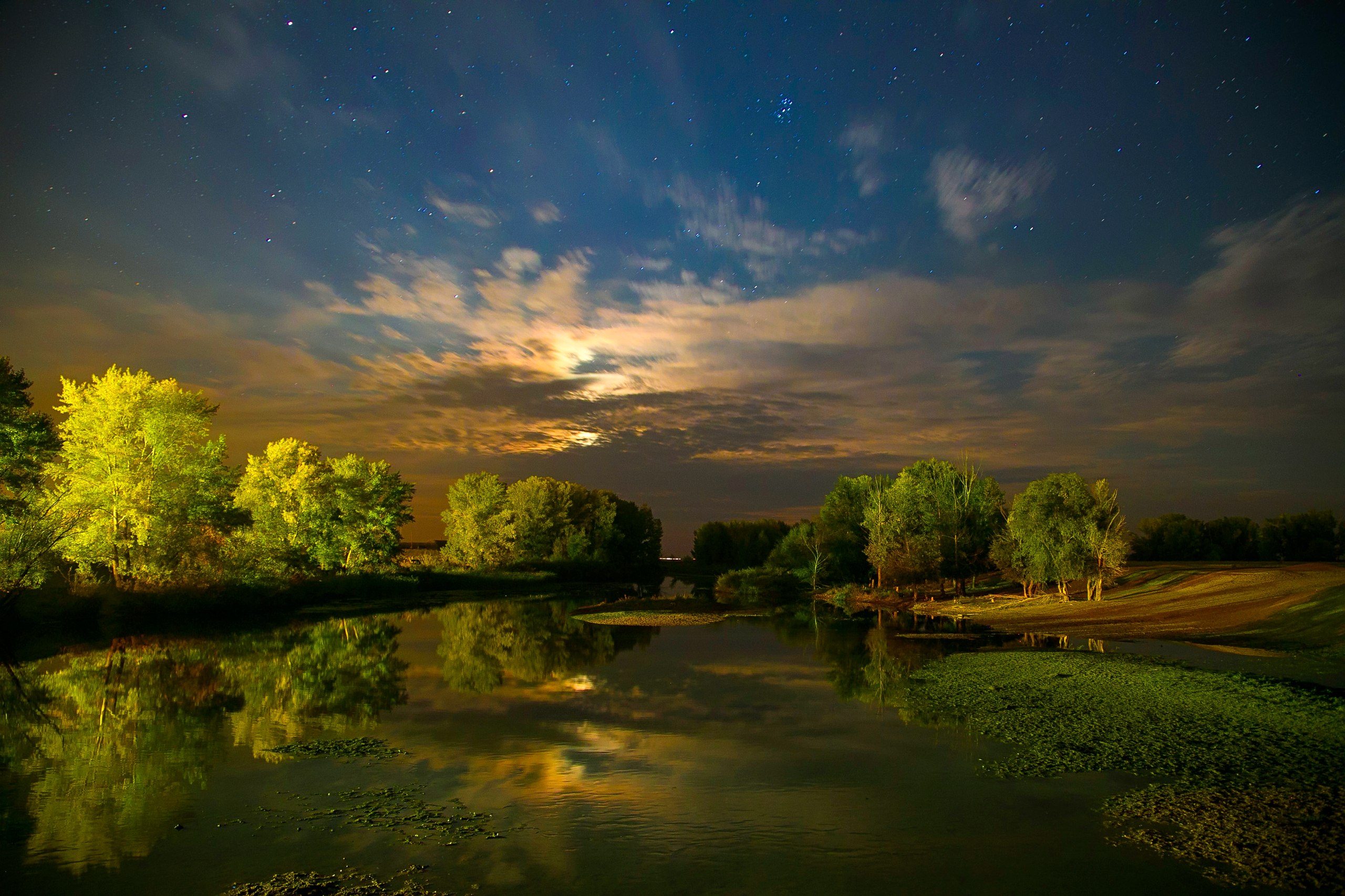 Какие бывают ночи летом. Река Орь Оренбургская область. Природа вечер. Летняя ночь. Ночной пейзаж.