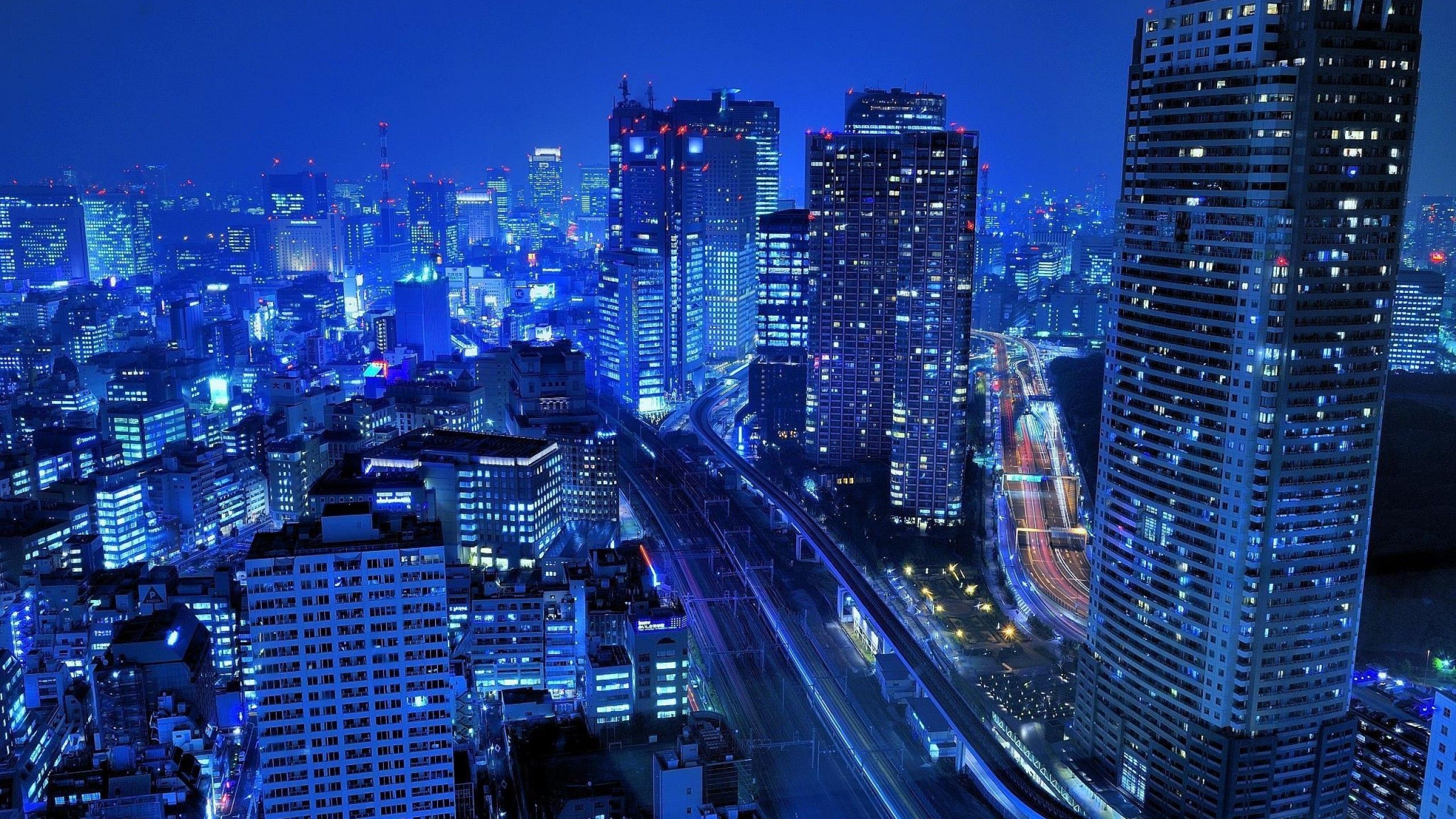 Фонки город. Япония небоскребы Токио. Япония Токио ночью небоскребы. Япония Мегаполис Токио ночью. Токио Сити небоскребы.