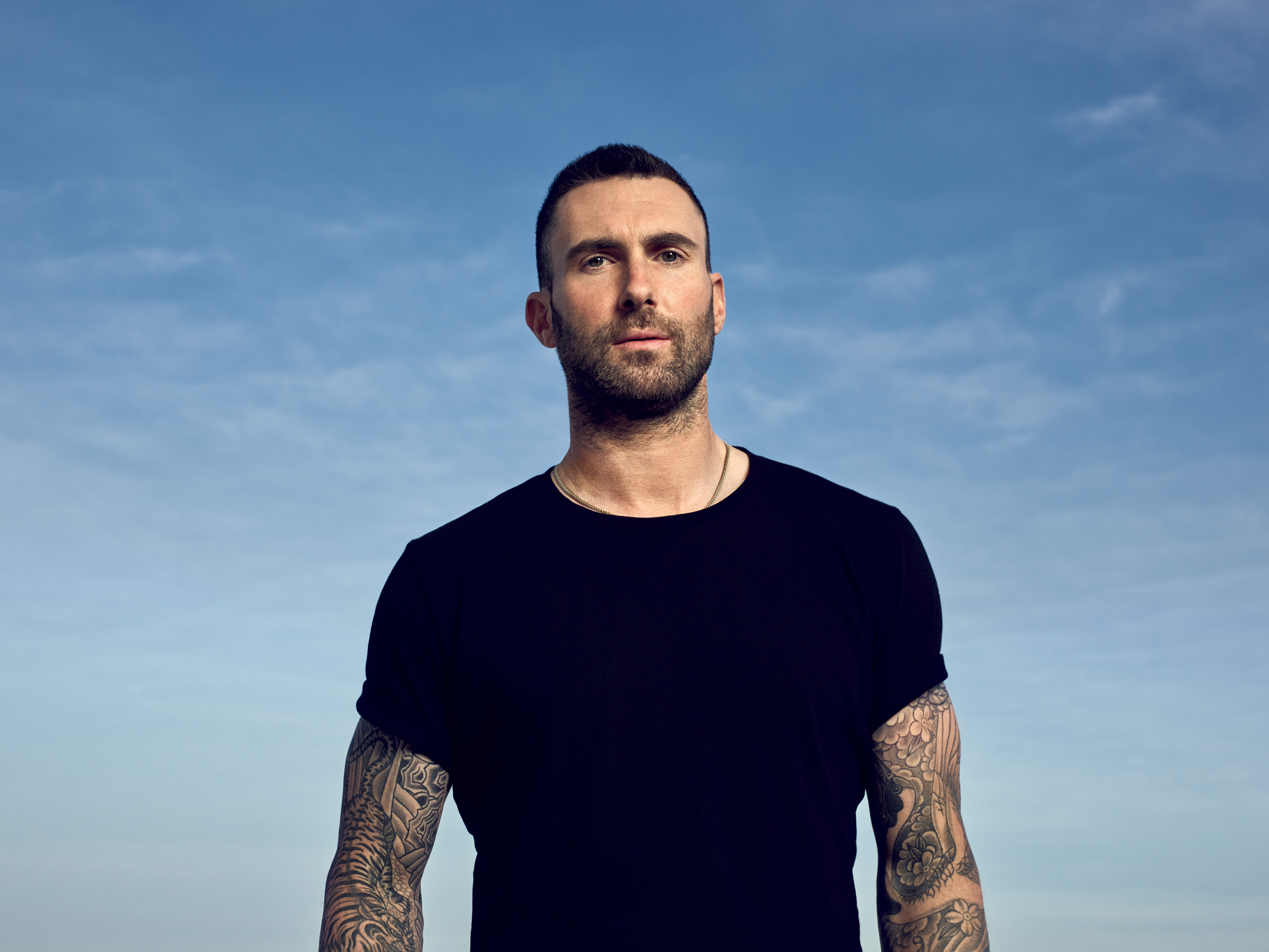 Maroon 5 cold. Maroon 5 солист. Adam Levine New Tattoo face. Photoshop 1080 Adam Boswell.