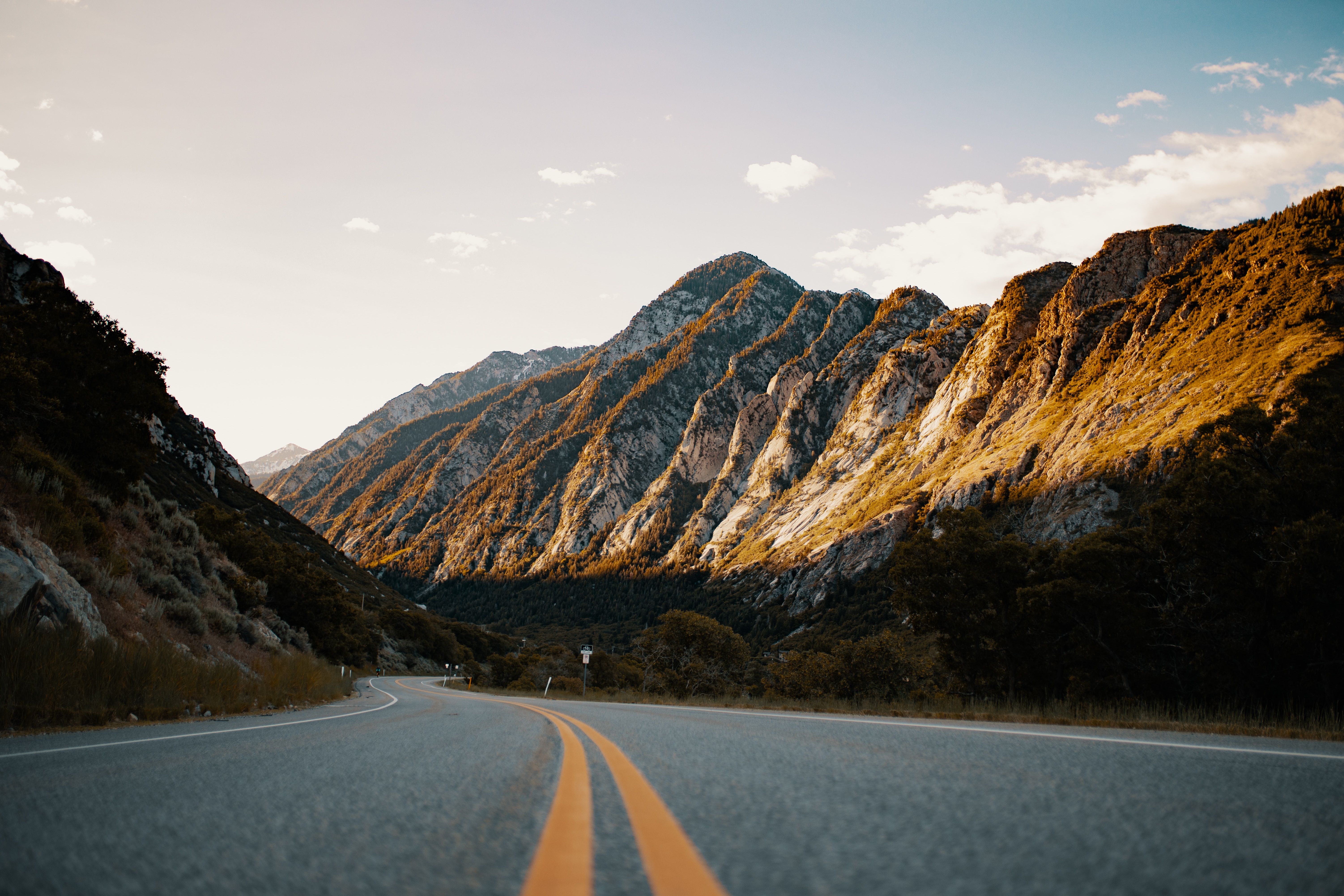 Дорога с красивым видом. Горный серпантин Дагестан. Солт Лейк Сити горы. Горы США Колорадо серпантин. Красивые дороги.
