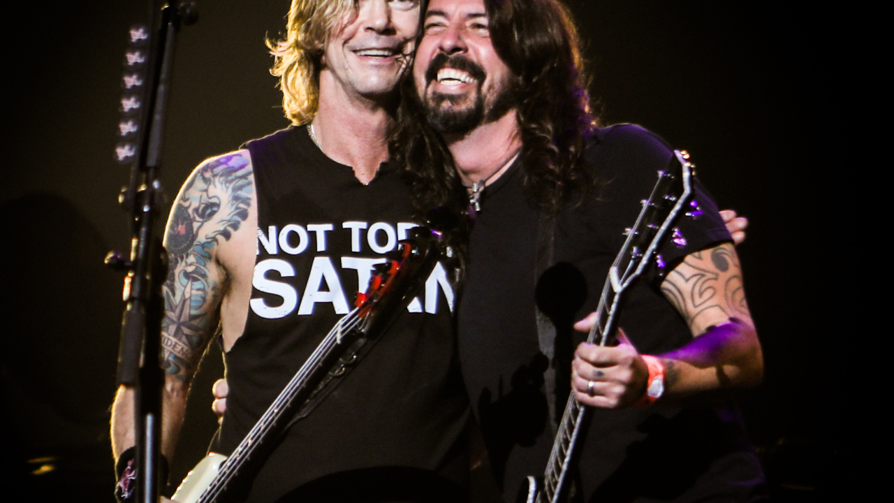 Обои Дэйв Грол, Guns N Roses, Парадайз-Сити, гитара, Foo Fighters в разрешении 1280x720