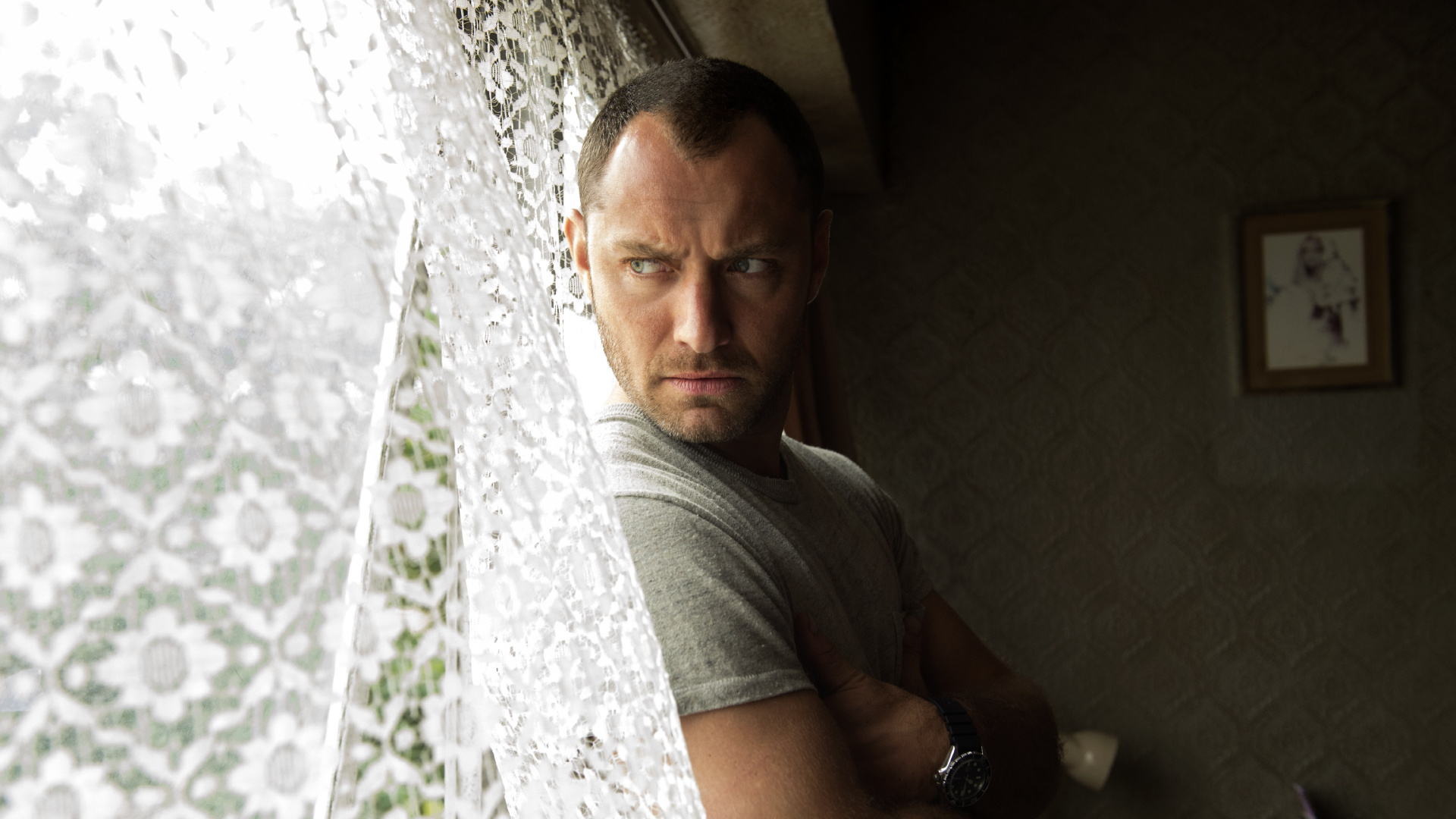 Обои Черное море, кинорежиссер, подводная лодка, человек, рука в разрешении 1920x1080