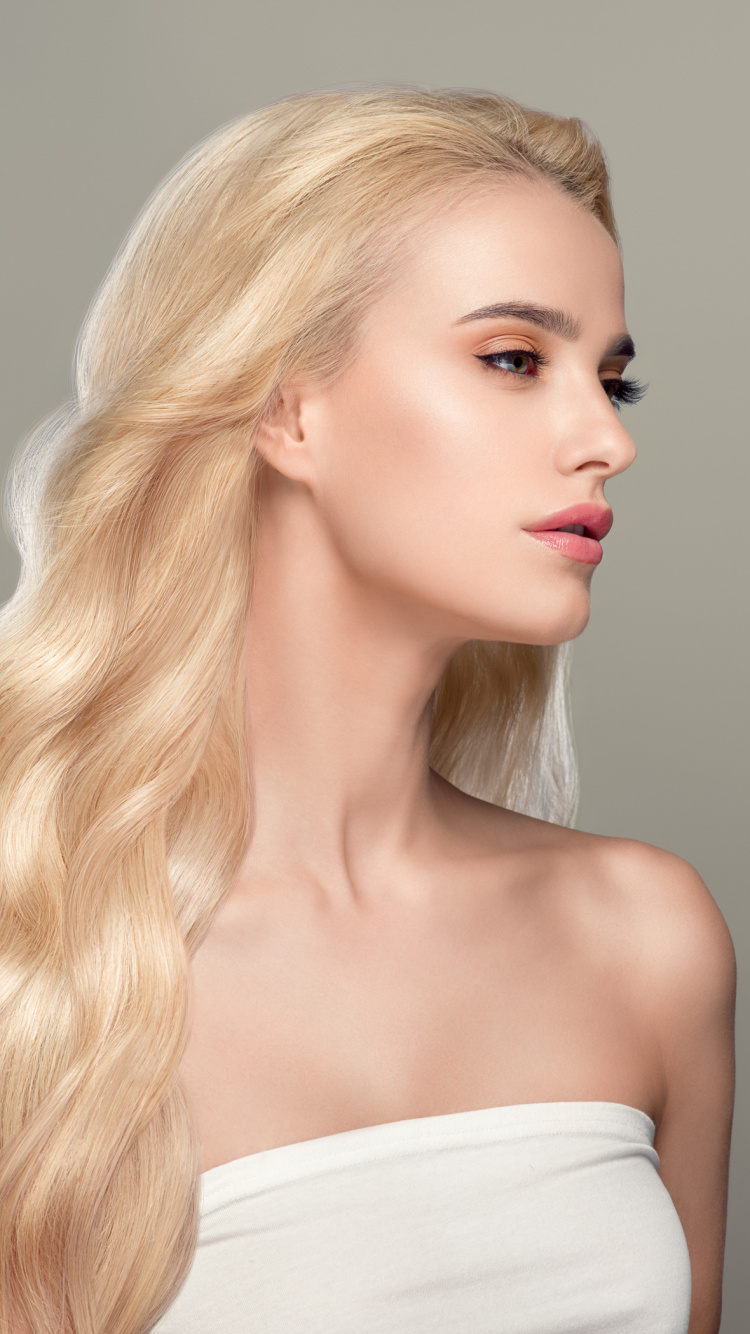 Обои блондин, волосы, длинные волосы, прическа, красота в разрешении 750x1334