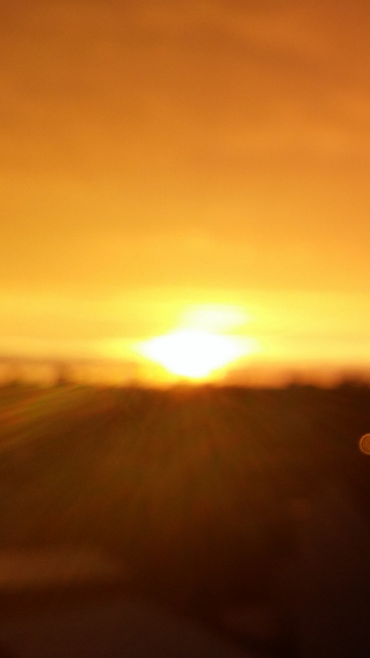 Обои горизонт, восход солнца, закат, солнце, вечер в разрешении 720x1280