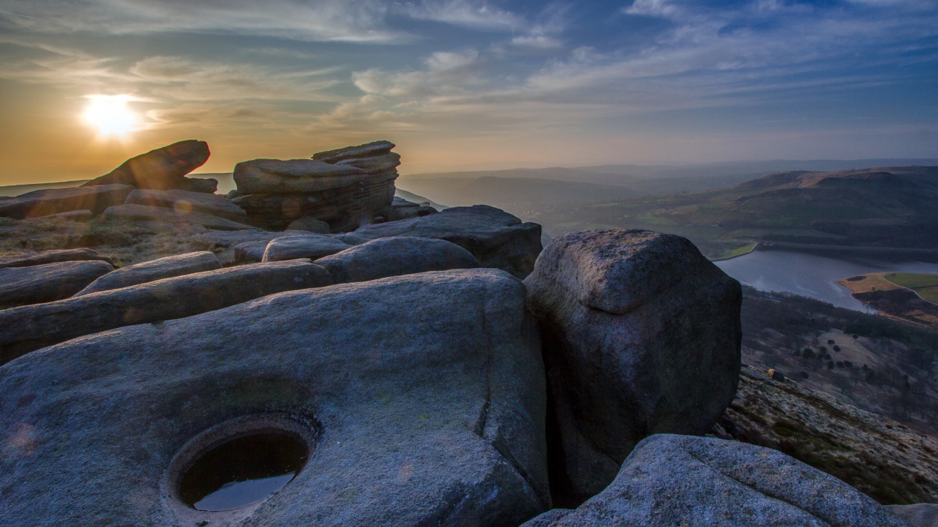 Обои природа, рок, облако, формирование, утро в разрешении 1366x768