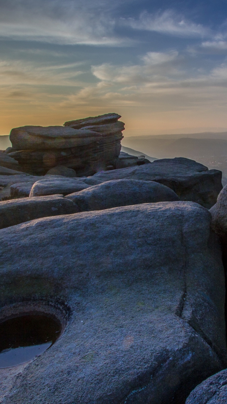 Обои природа, рок, облако, формирование, утро в разрешении 750x1334