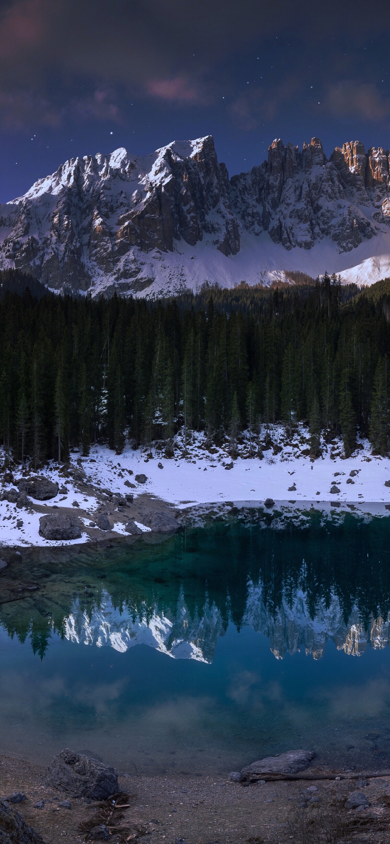 Обои отражение, природа, природный ландшафт, гора, горный рельеф в разрешении 1242x2688