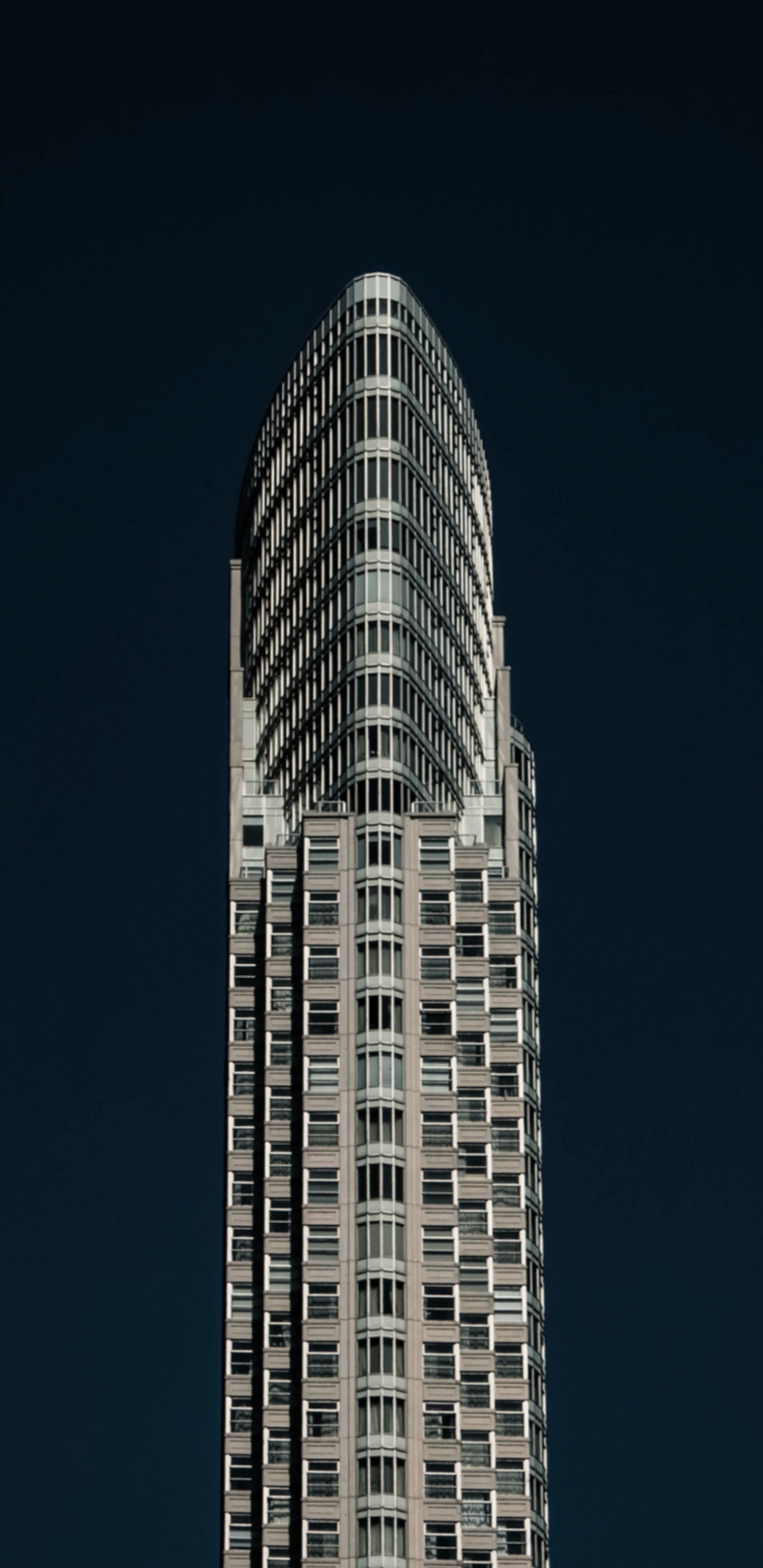 Обои Музей BMW, здание, небоскреб, окно, вышка в разрешении 1440x2960