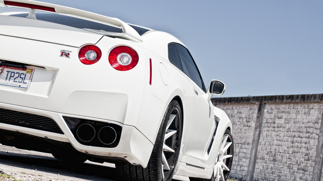 Обои 2010 Ниссан ГТ-Р, Ниссан, авто, спорткар, суперкар в разрешении 1366x768