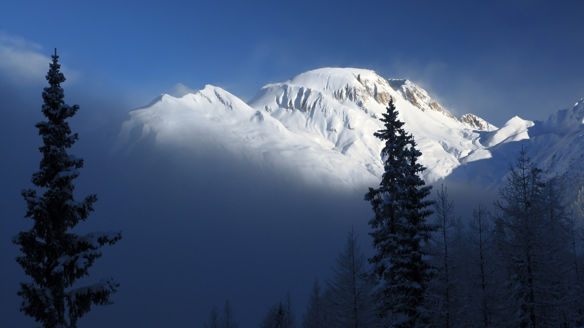 Обои горный рельеф, гора, горный хребет, дерево, дикая местность в разрешении 1920x1080