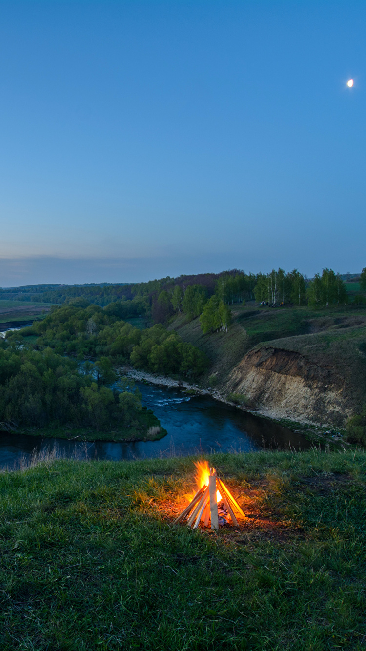 Обои природа, утро, реки, отражение, огонь в разрешении 750x1334