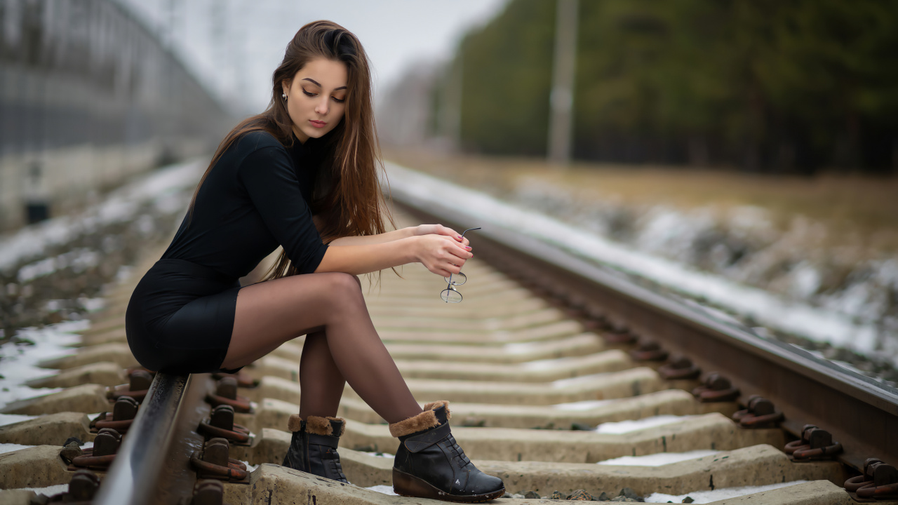 Обои Люди в природе, трек, красота, транспорт, фэшн в разрешении 1280x720