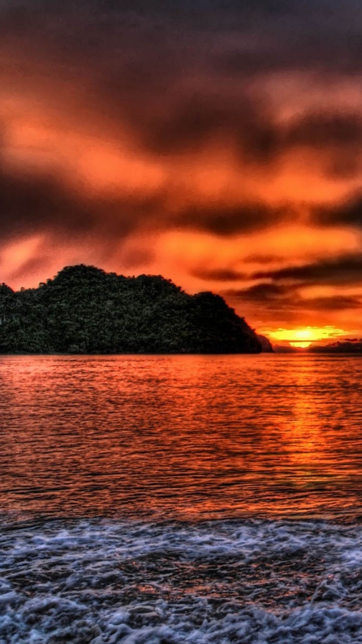 Обои Аврора, горизонт, закат, море, послесвечение в разрешении 720x1280