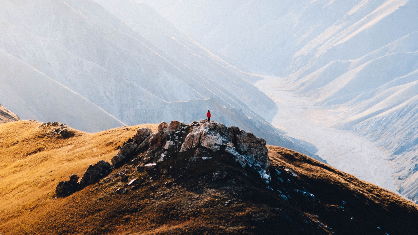 Обои горный рельеф, гора, нагорье, хребет, холм в разрешении 1366x768