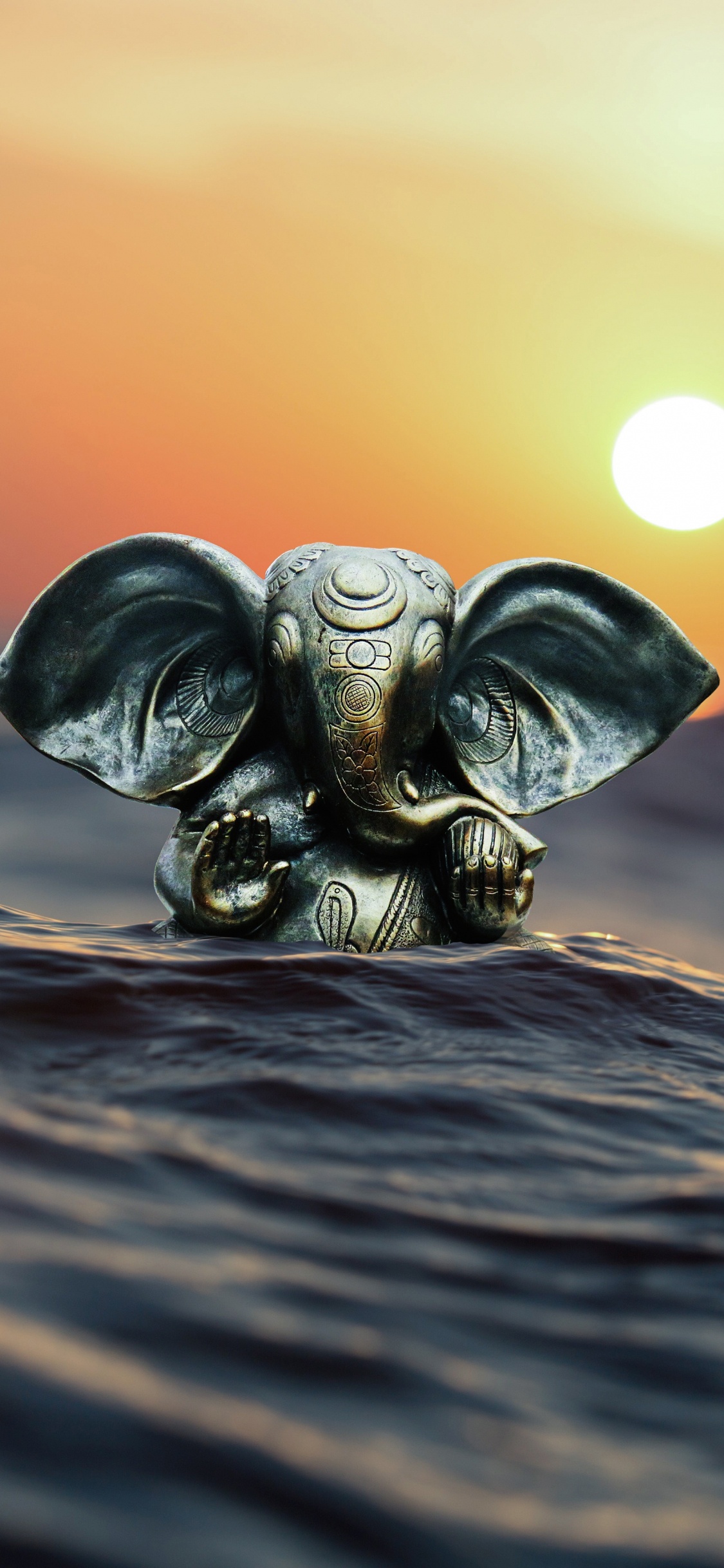 Обои вода, отражение, живая природа, море, статуя в разрешении 1125x2436