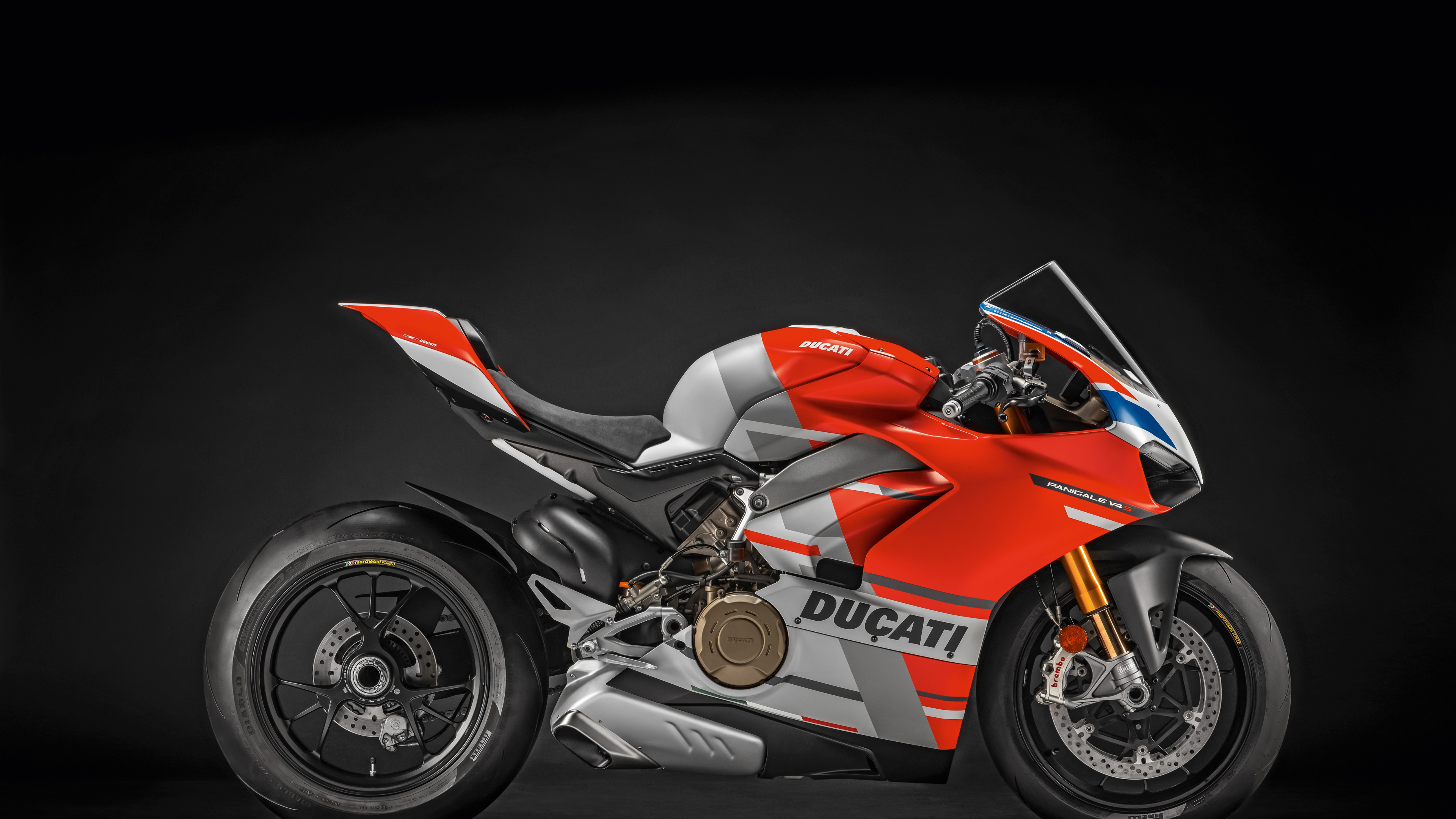 Обои ducati, мотоцикл, супербайк, авто, автомобильный экстерьер в разрешении 3840x2160