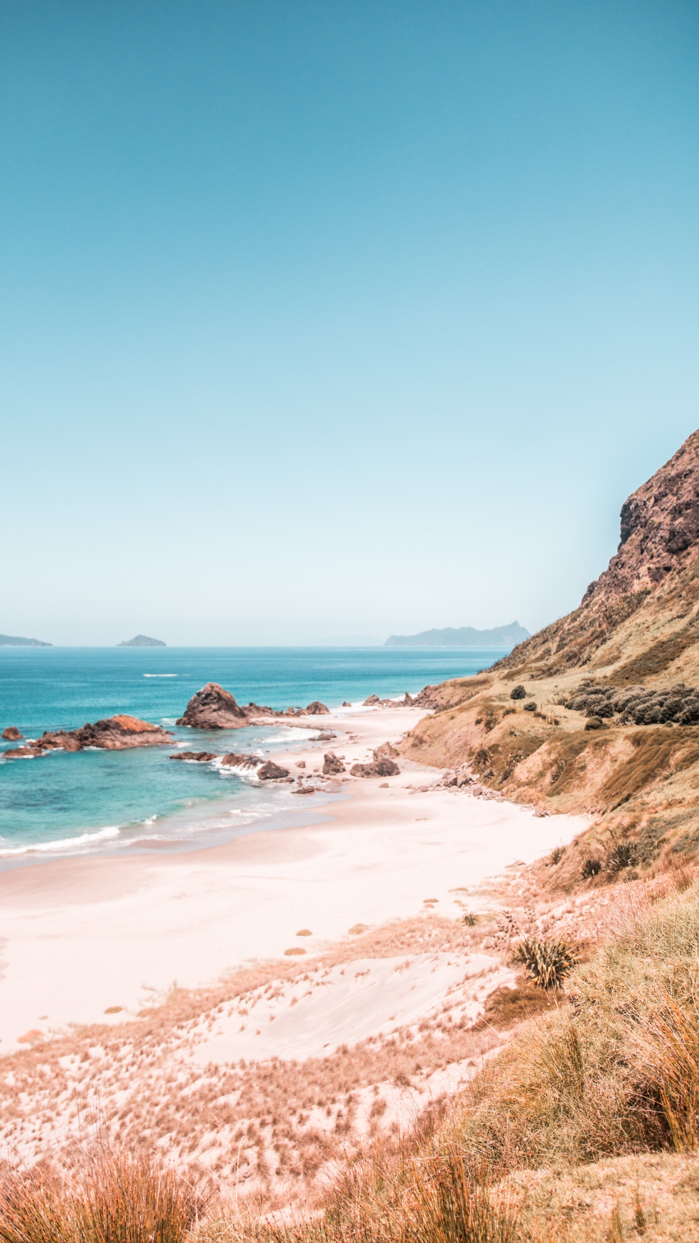 Обои пляж, море, побережье, бухточка, водоем в разрешении 1440x2560