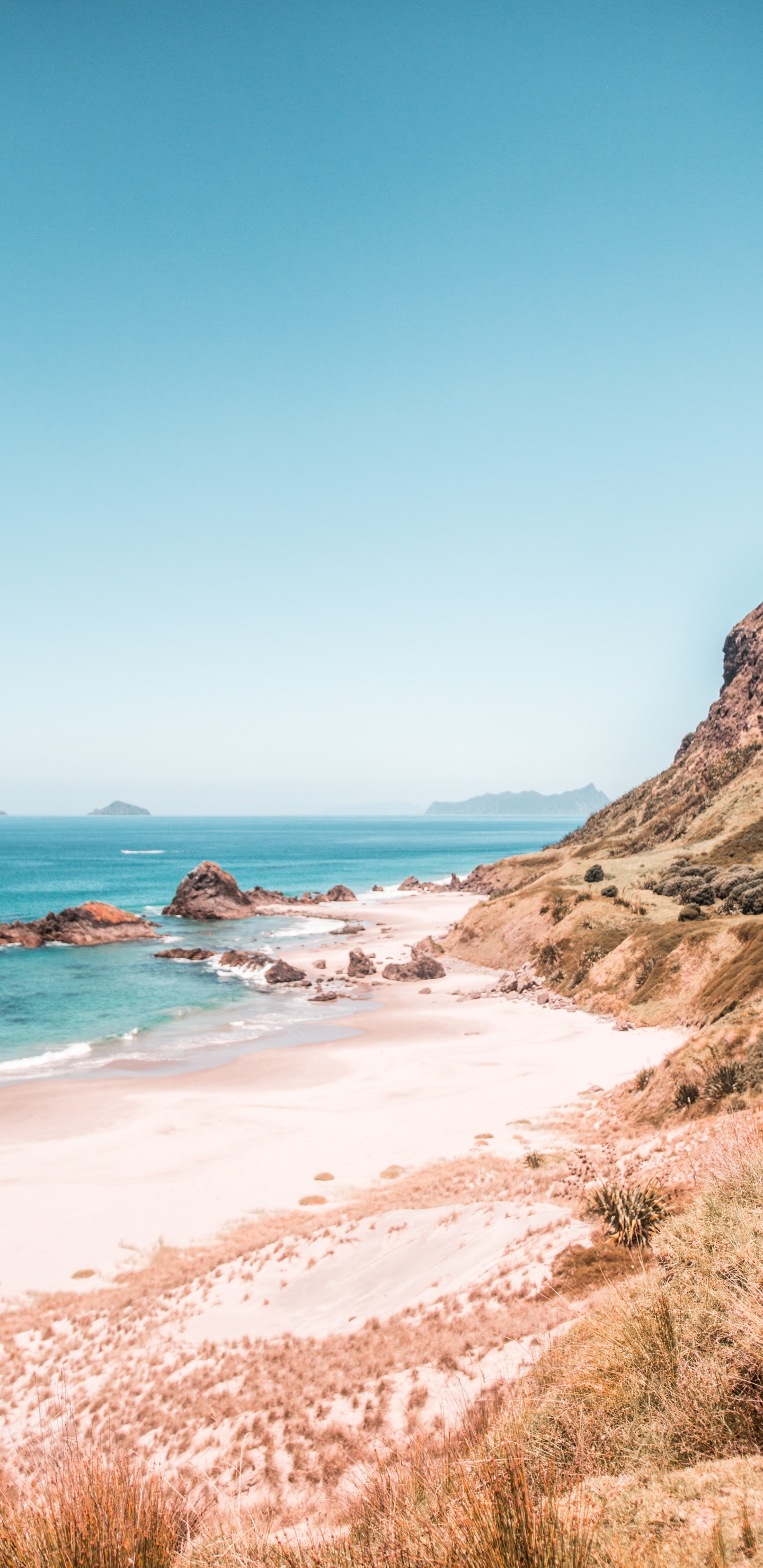 Обои пляж, море, побережье, бухточка, водоем в разрешении 1440x2960