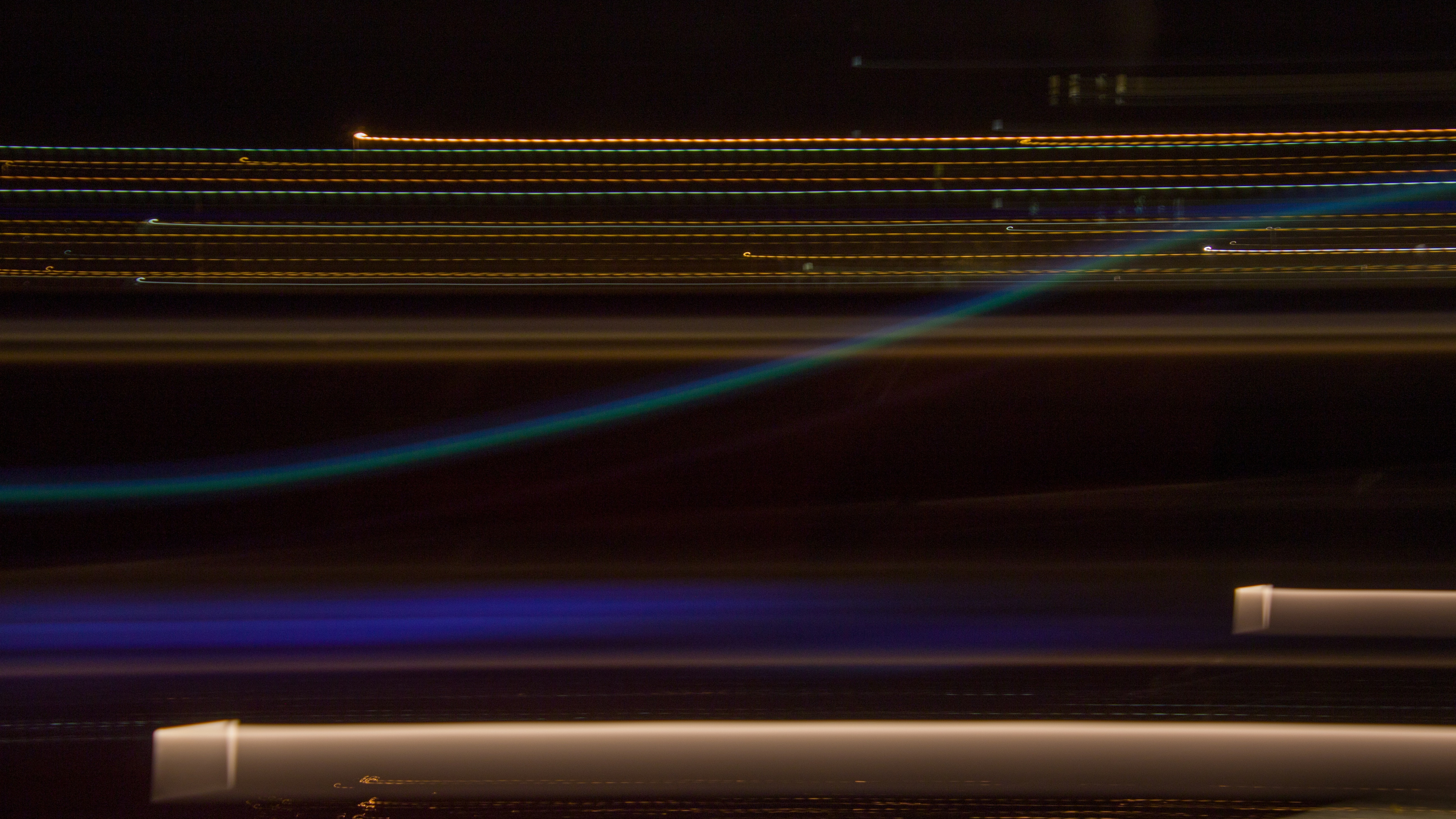 Обои свет, абстракция, ночь, экспозиция, линия в разрешении 3840x2160