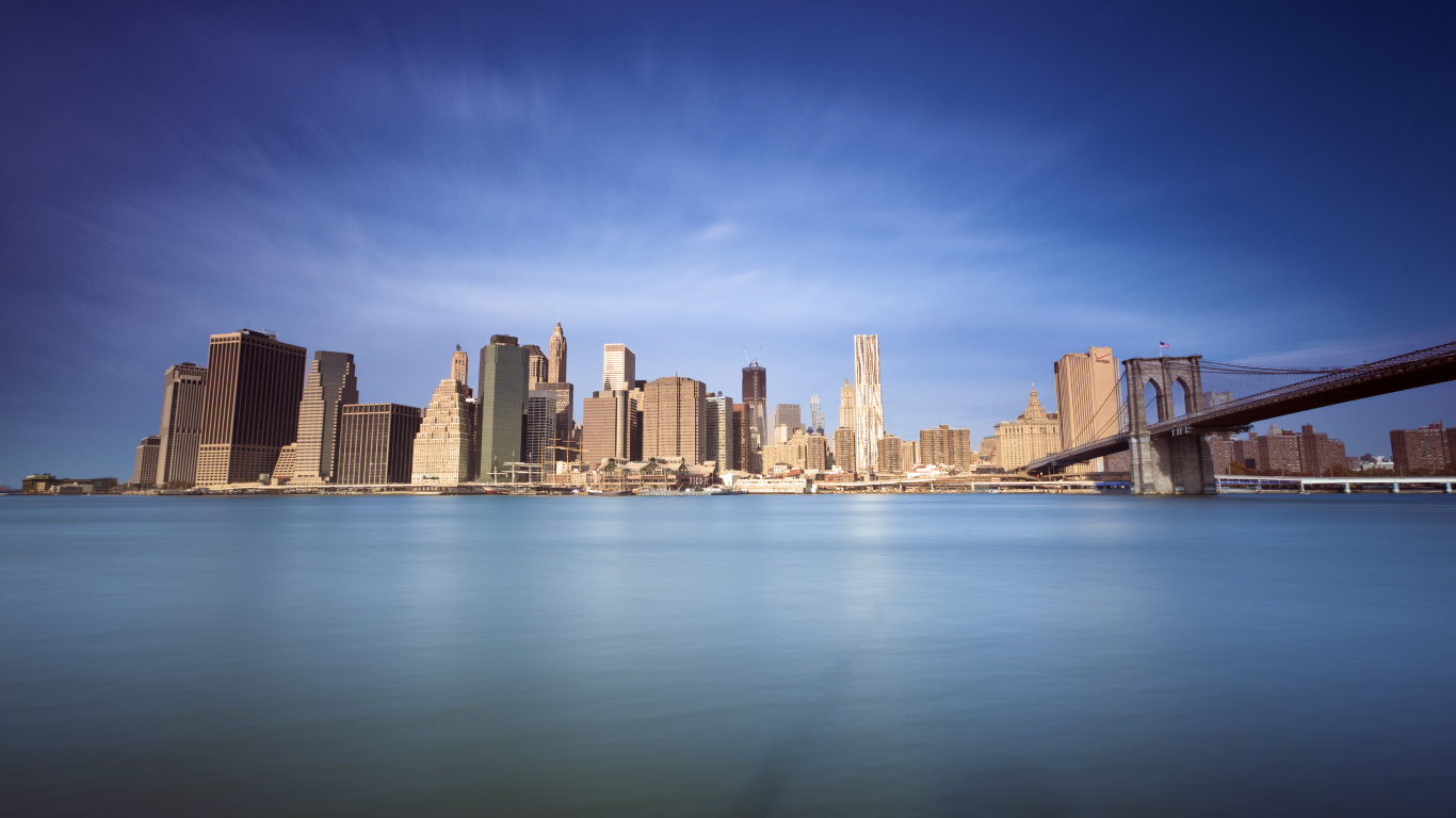 Обои Бруклинский мост, город, линия горизонта, городской пейзаж, дневное время в разрешении 1366x768