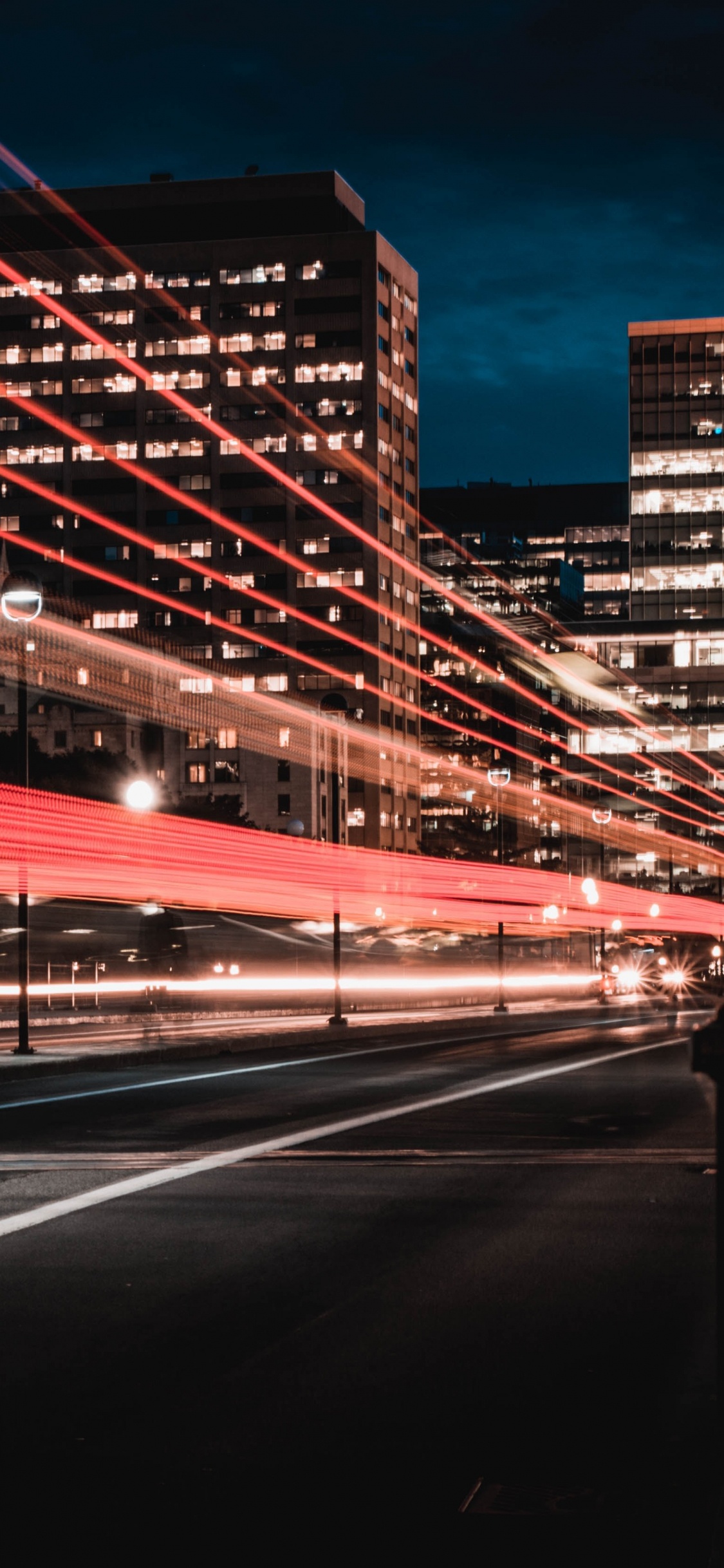 Обои городской район, ночь, городской пейзаж, метрополия, город в разрешении 1125x2436