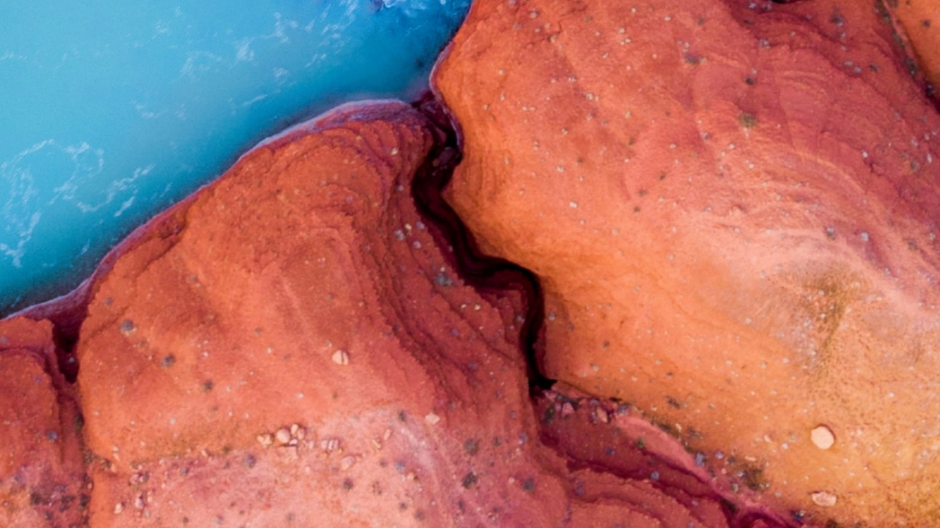 Обои древесина, синий, Оранжевый цвет, полутона и оттенки, пейзаж в разрешении 1366x768