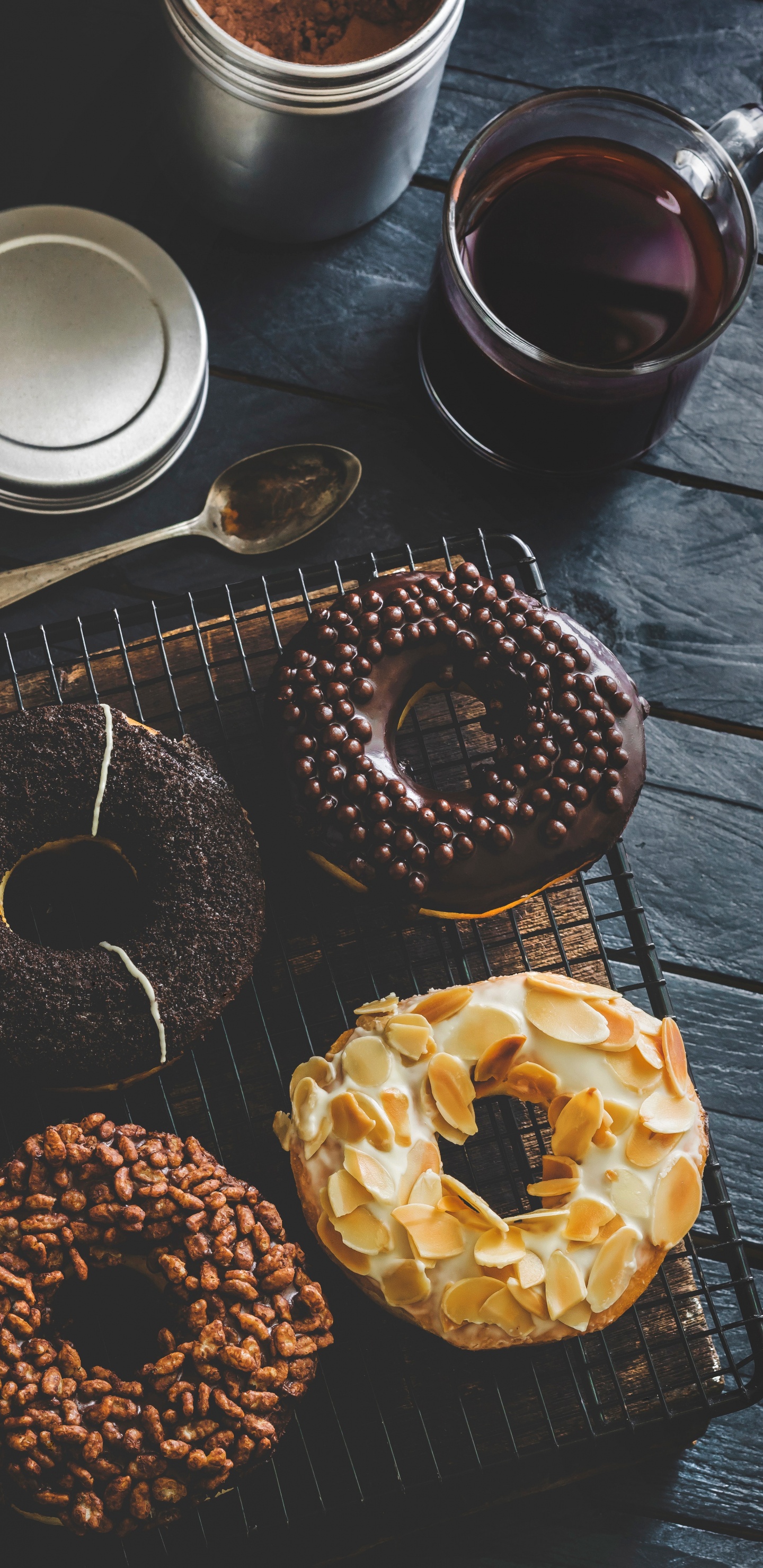 Обои пончик, выпечка, пища, блюда, ингредиент в разрешении 1440x2960