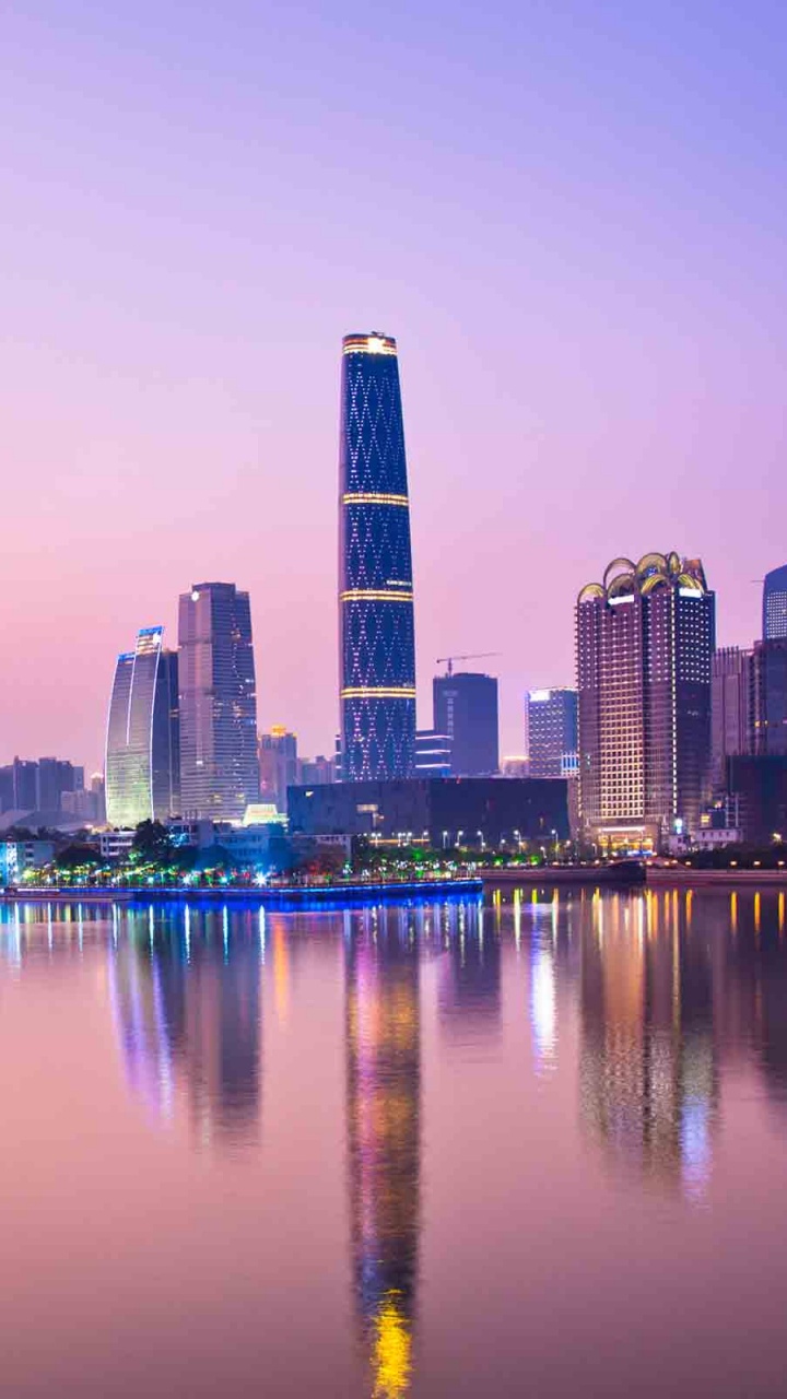 Обои городской пейзаж, город, линия горизонта, отражение, небоскреб в разрешении 720x1280