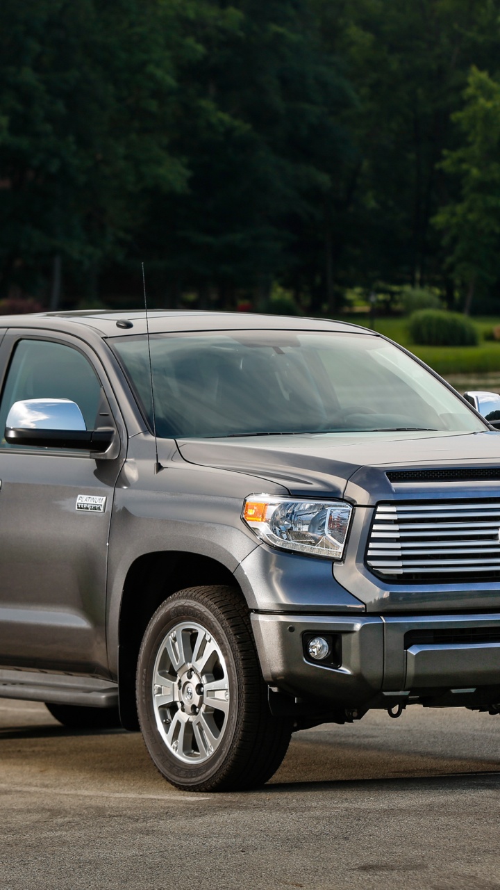 Обои Пикап, toyota, авто, автомобильные шины, шина в разрешении 720x1280