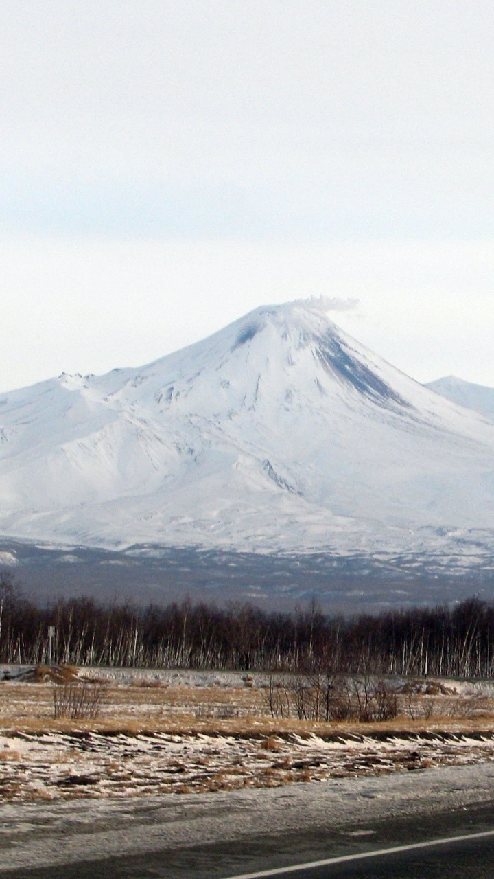 Обои нагорье, стратовулкан, горный хребет, гора, горный рельеф в разрешении 720x1280