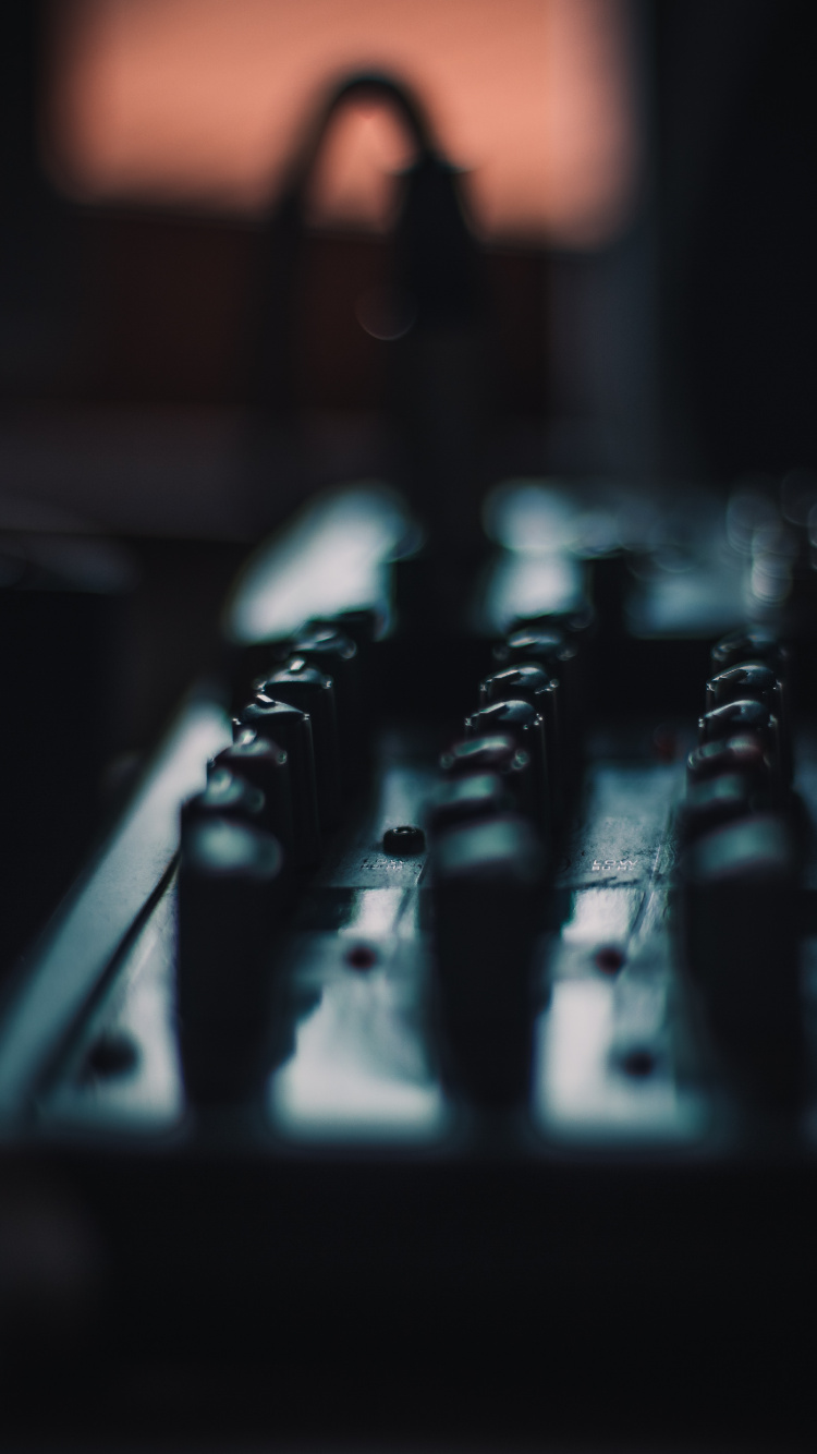 Обои микшерный пульт, аудио смешивания, DJ-микшер, игры, шахматы в разрешении 750x1334