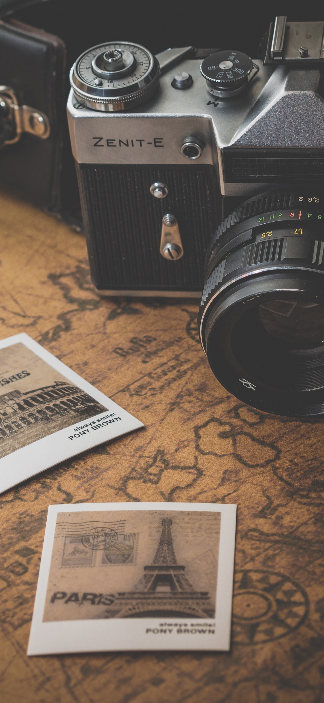 Обои камера, оптика камеры, аксессуары для камеры, Точка-и-снимай камеры, пленочный фотоаппарат в разрешении 1125x2436