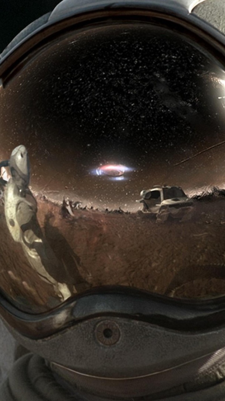 Обои астронавт, шлем, космическое пространство, внеземная жизнь, мотоциклетный шлем в разрешении 720x1280