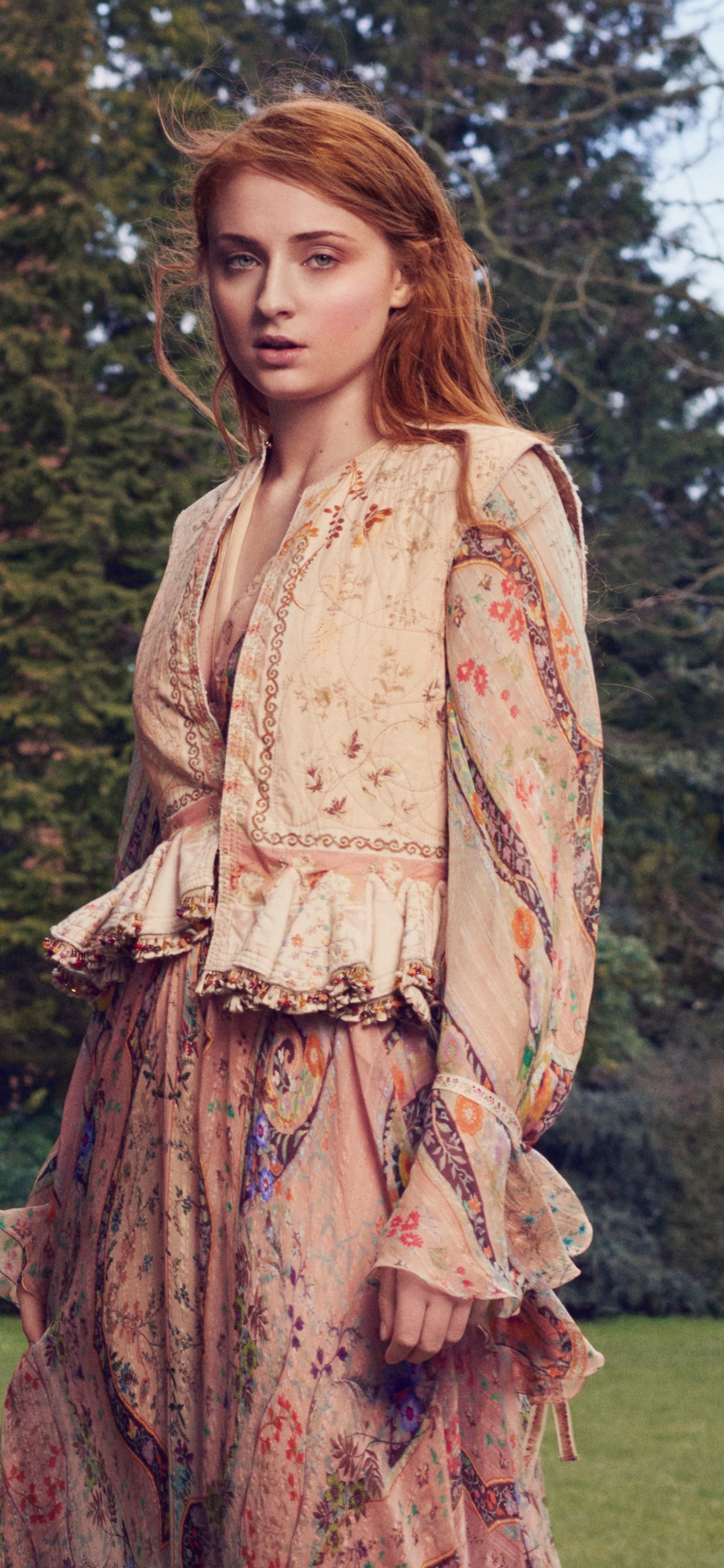 Обои редактировать Софи Тернер, Софи Тернер, Игра престолов, Санса Старк, Теон Грейджой в разрешении 1242x2688