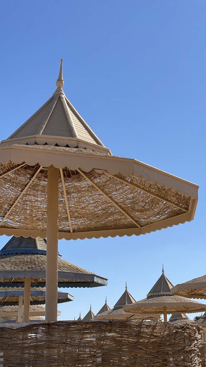 Обои вышка, здание, флерон, тень, полутона и оттенки в разрешении 720x1280