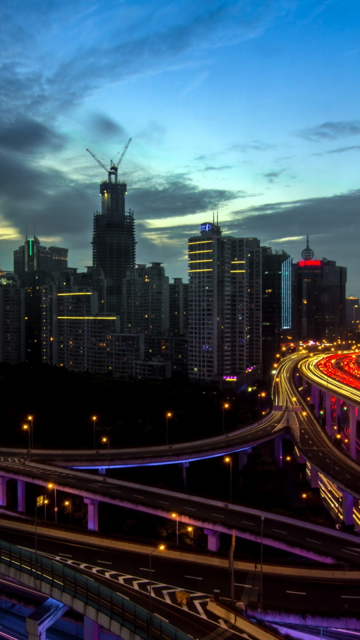 Обои городской пейзаж, город, городской район, метрополия, линия горизонта в разрешении 720x1280