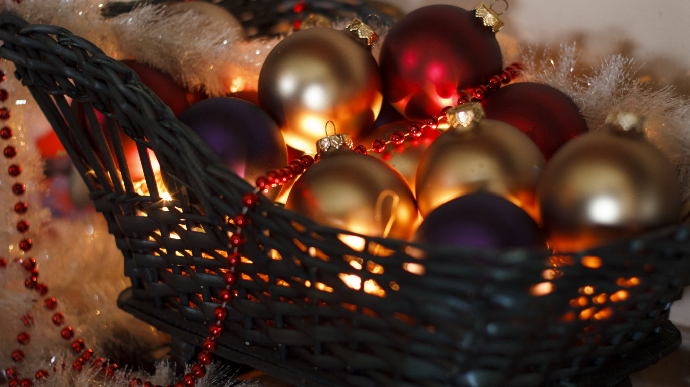 Обои рождественский орнамент, Рождественские украшения, Рождество, крупный план, декор в разрешении 1366x768