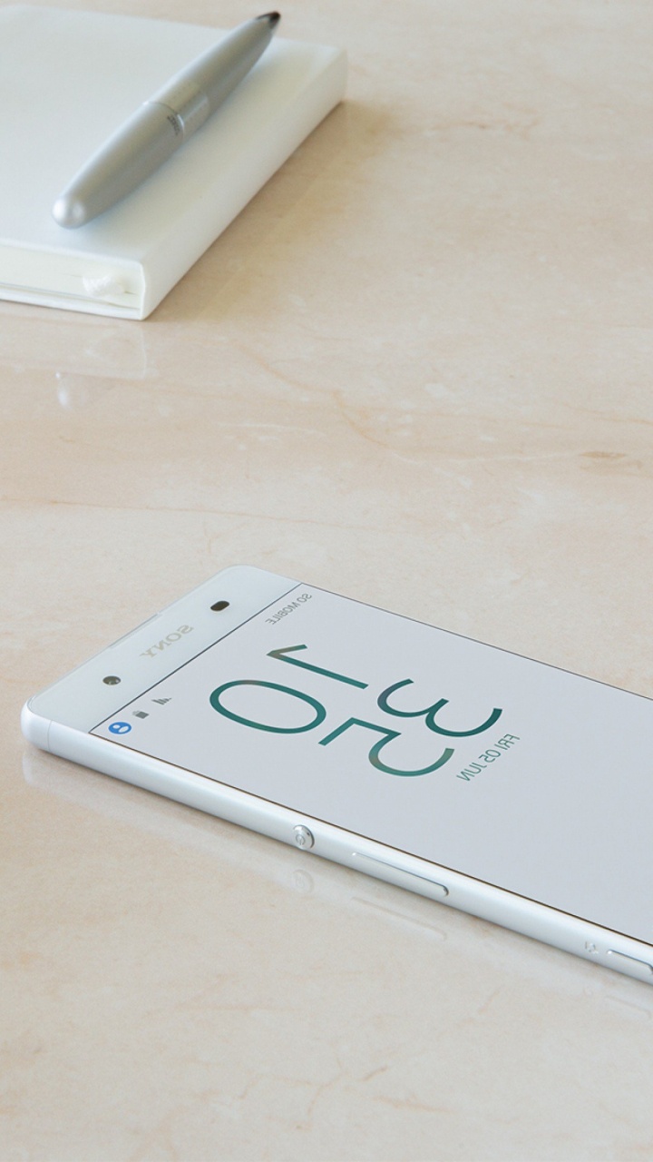 Обои этаж, электроника, гаджет, технологии, электронное устройство в разрешении 720x1280