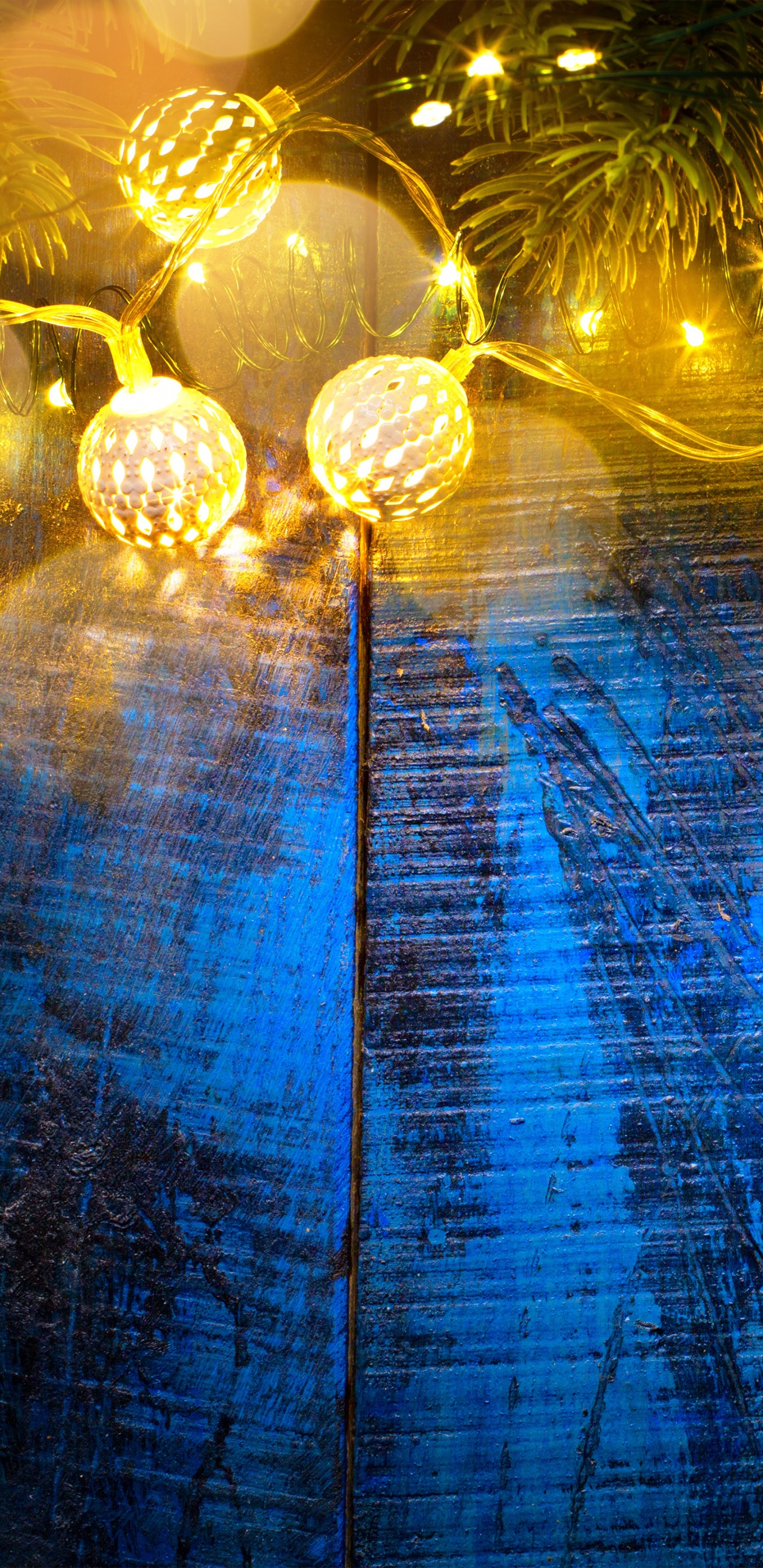 Обои освещение, свет, праздник, отражение, синий в разрешении 1440x2960