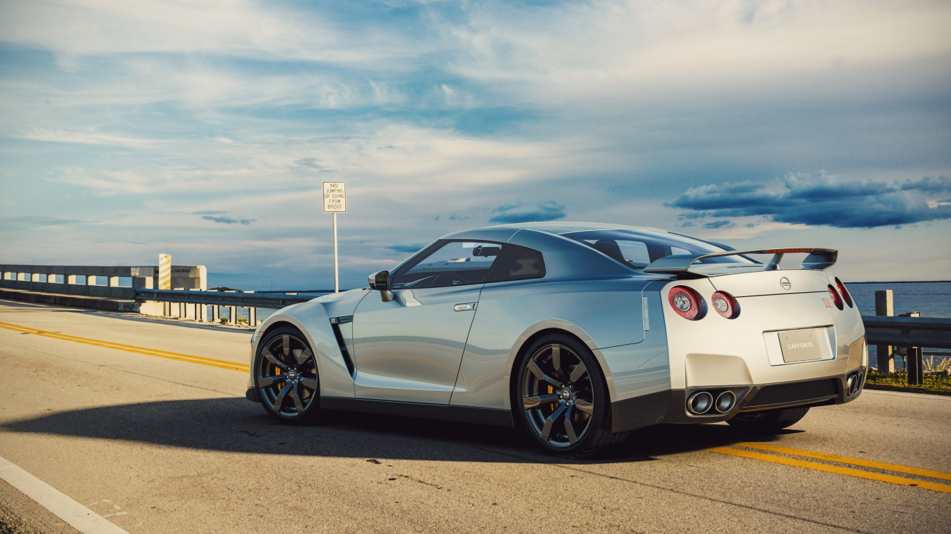 Обои Ниссан, авто, белые, суперкар, спорткар в разрешении 1366x768